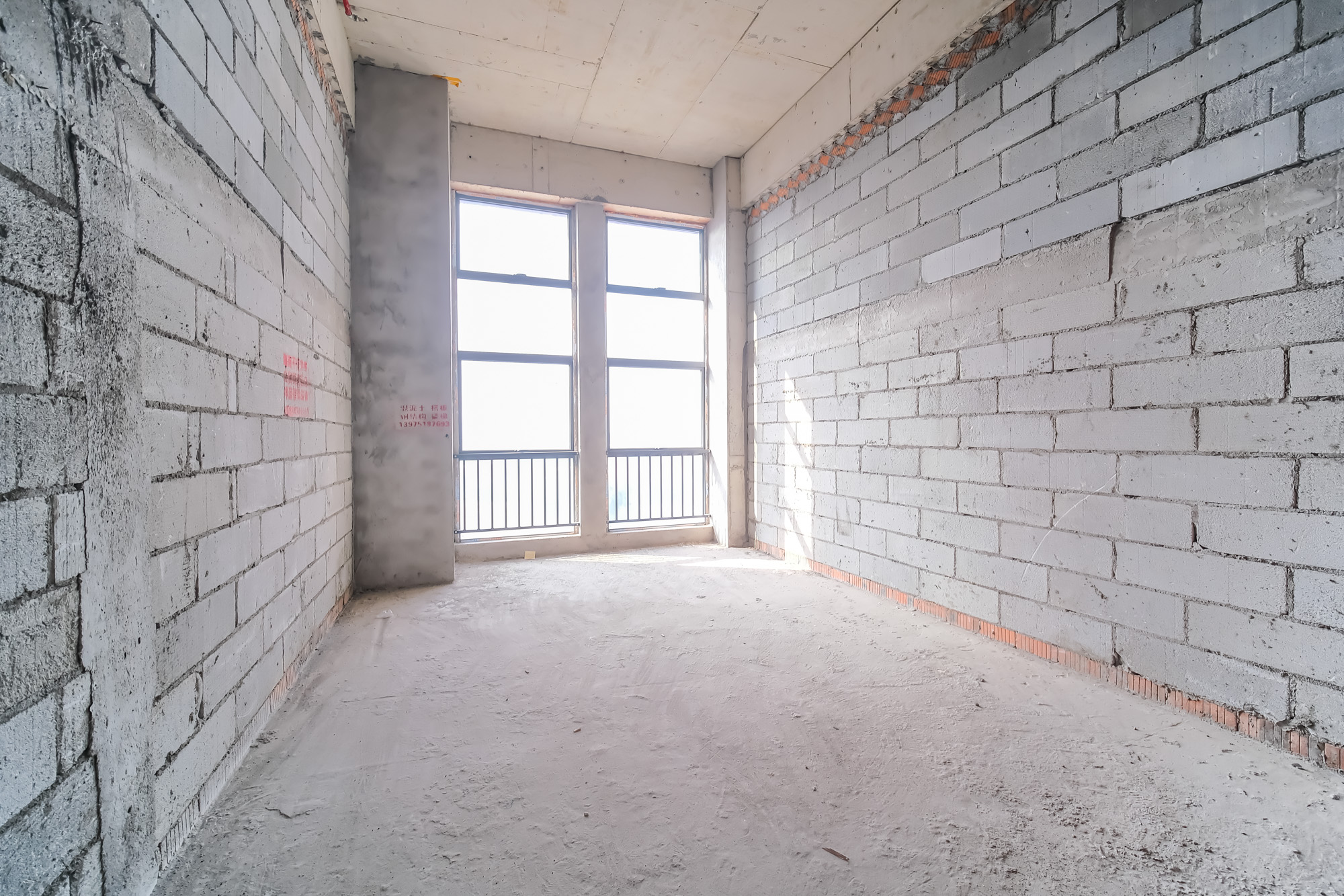 佳俊万家府  1室1厅1卫    32.0万 佳俊万家府  1室1厅1卫    32.0万客厅