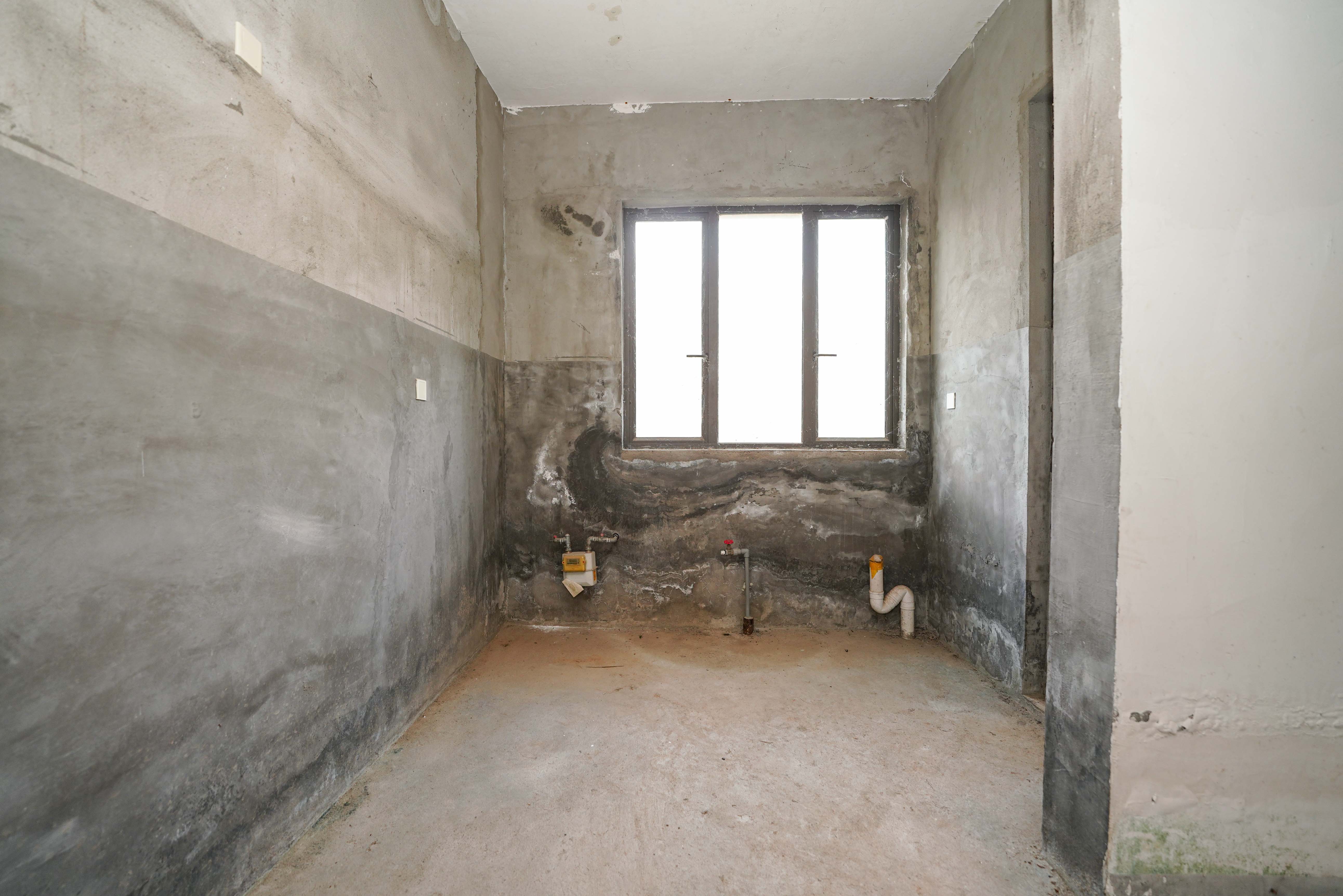 佳兆业水岸新都  5室2厅2卫   502.00万其他