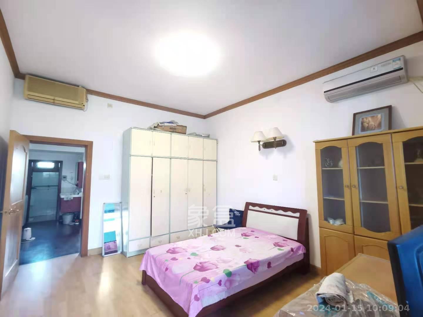 长沙县国土资源局宿舍  4室2厅2卫   1800.00元/月室内图
