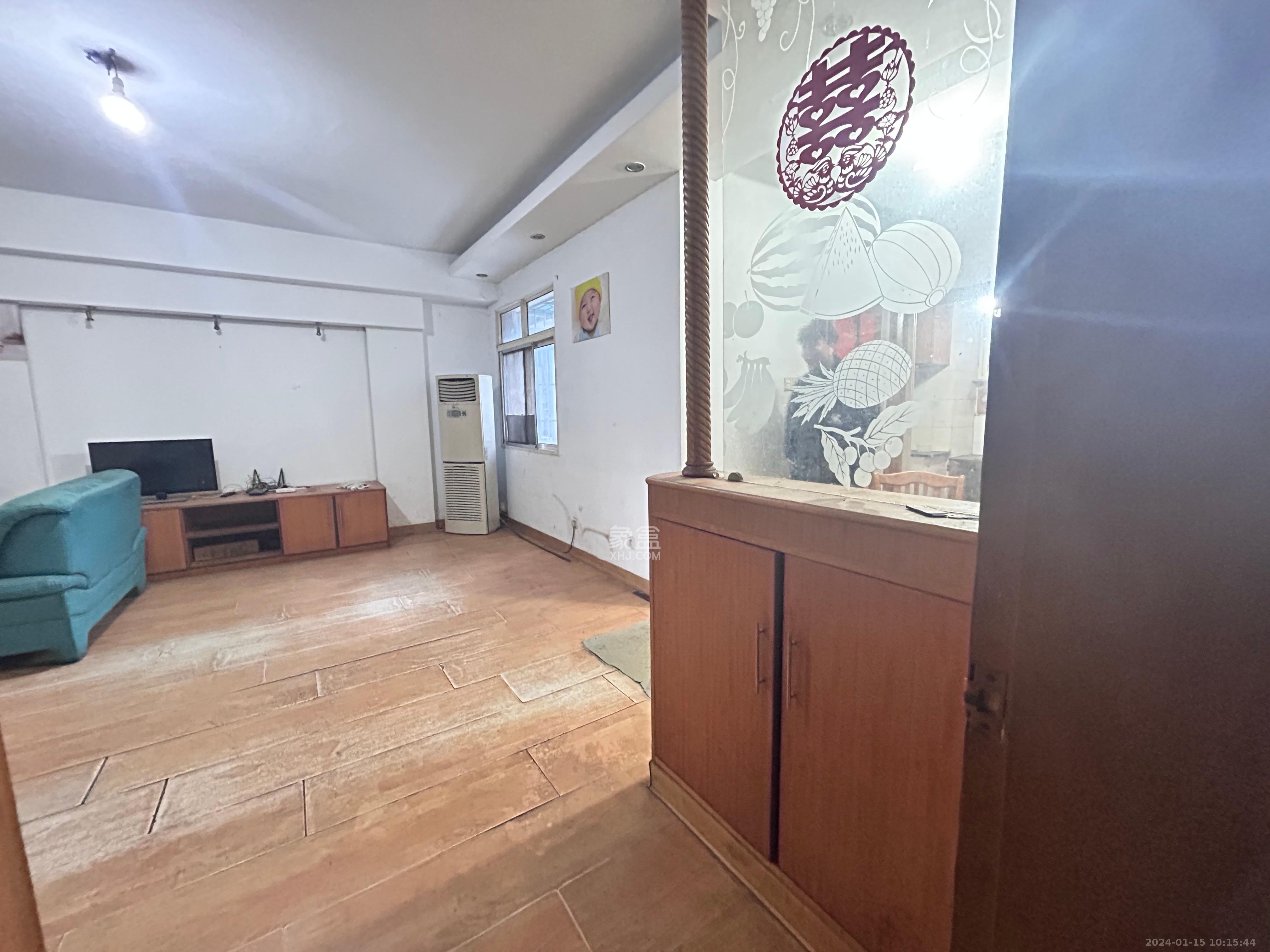 长沙军供站宿舍  2室2厅2卫   1500.00元/月室内图1