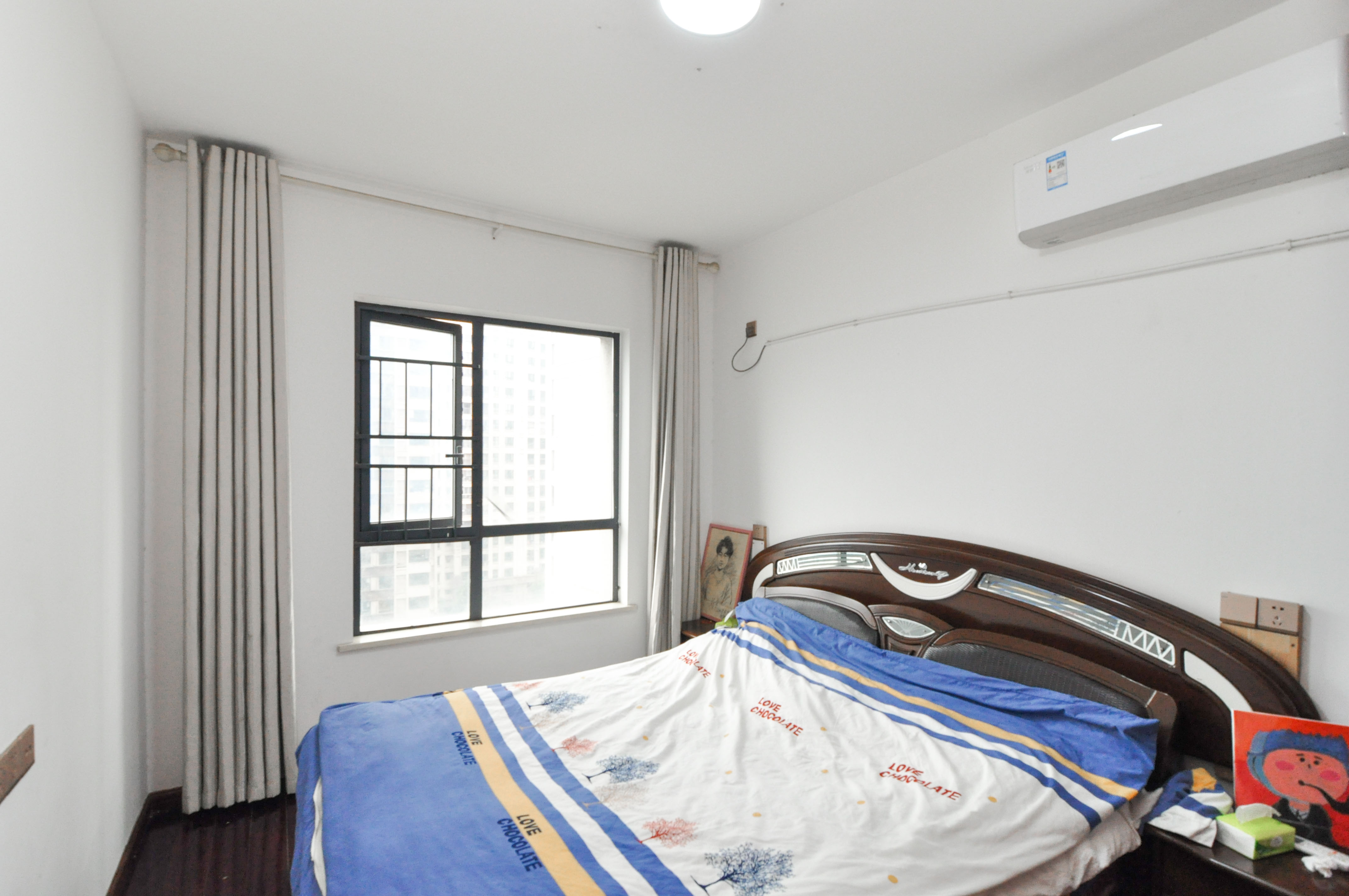 中海梅溪湖壹号  3室2厅1卫    145.8万卧室