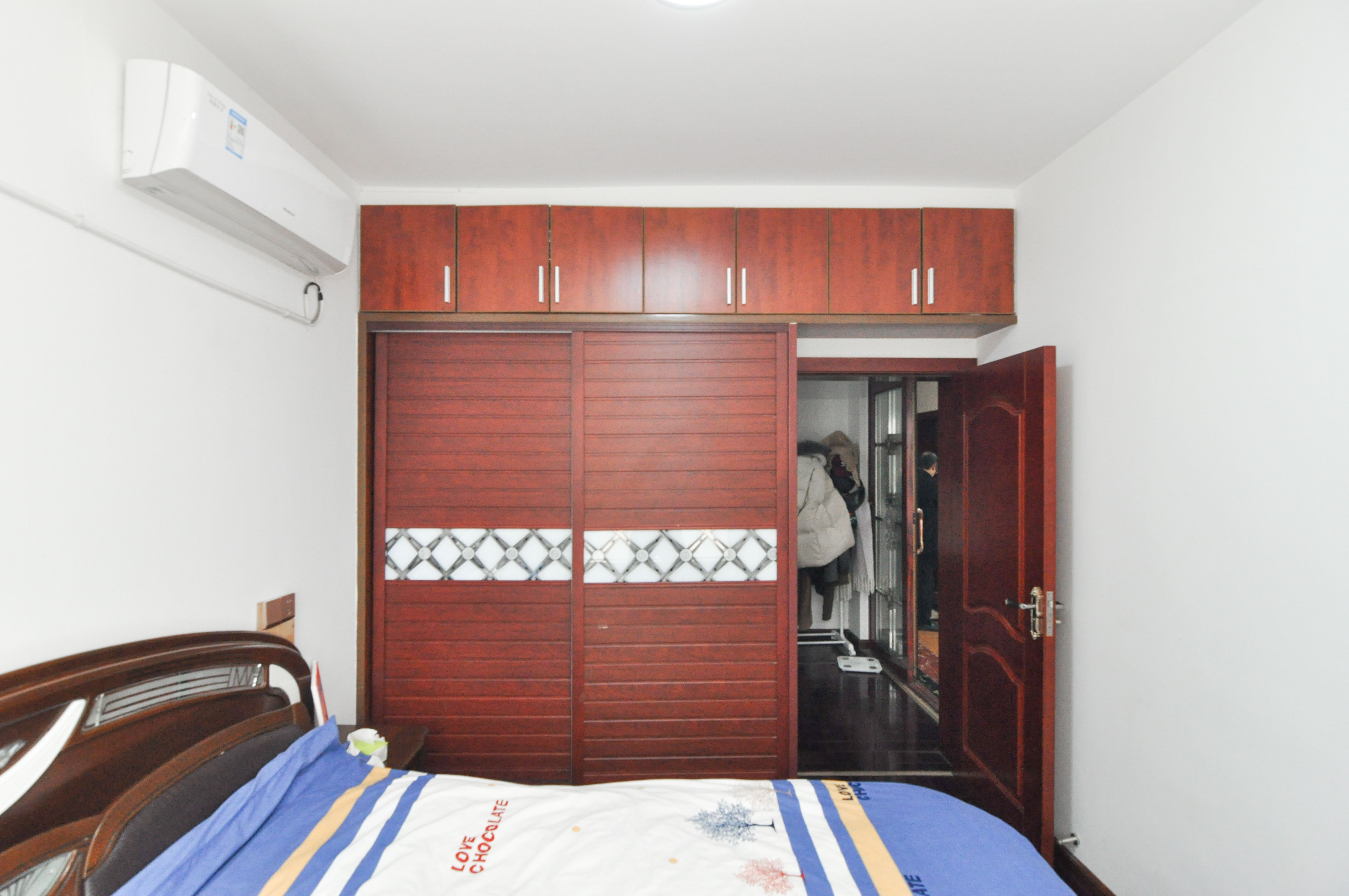 中海梅溪湖壹号  3室2厅1卫    145.8万卧室