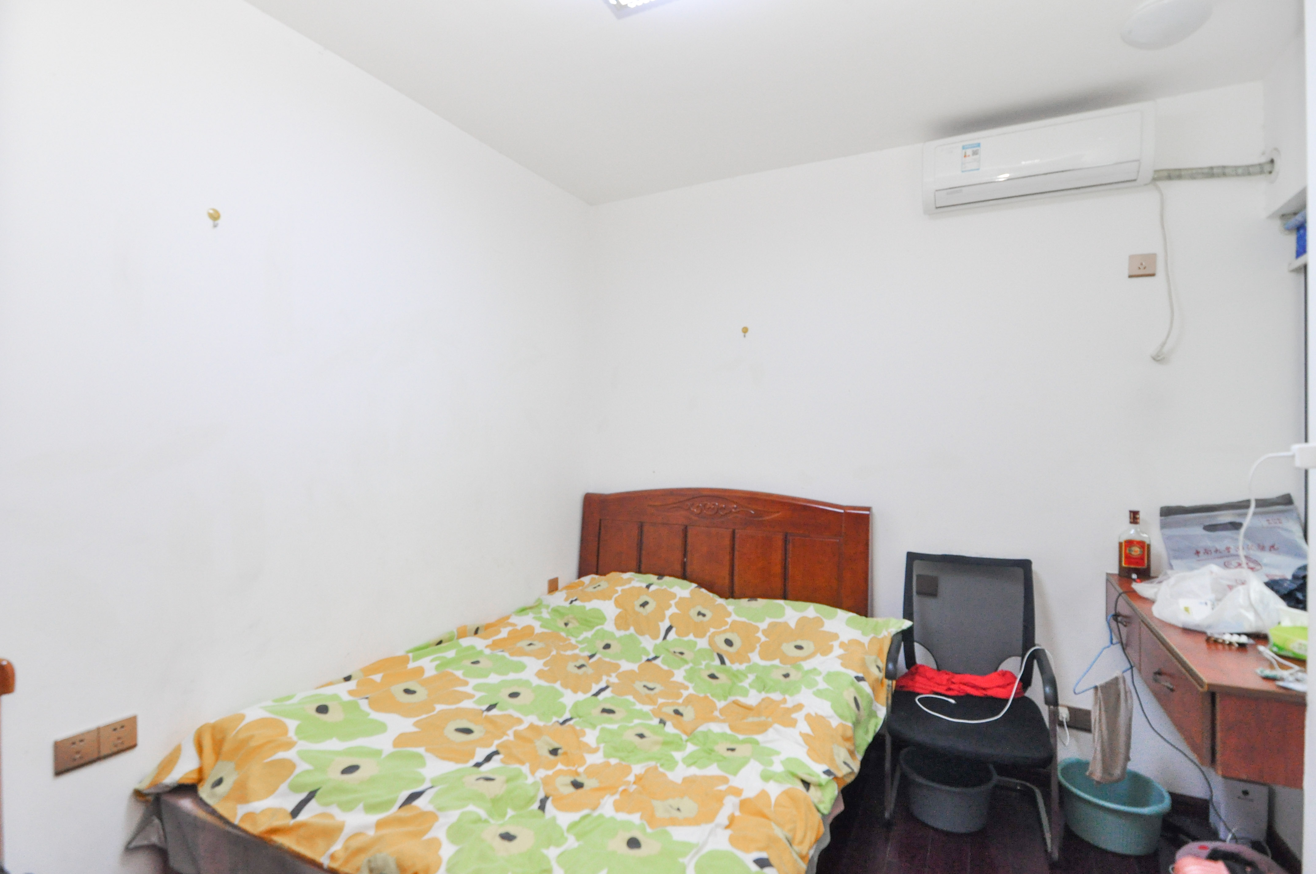 中海梅溪湖壹号  3室2厅1卫    145.8万卧室