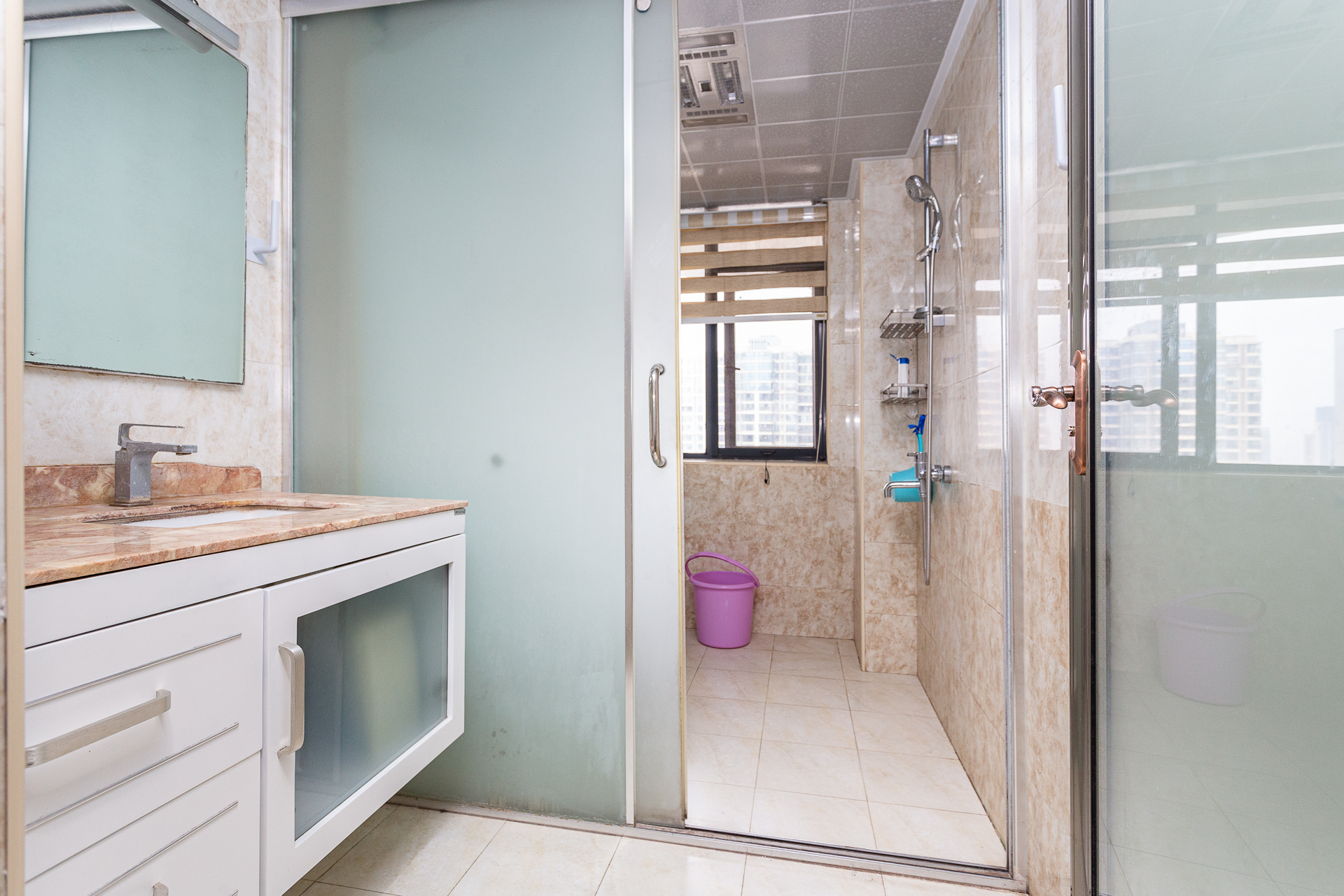 勤诚达新界 5室2厅2卫 169.8万 勤诚达新界 5室2厅2卫 169.8万卫生间