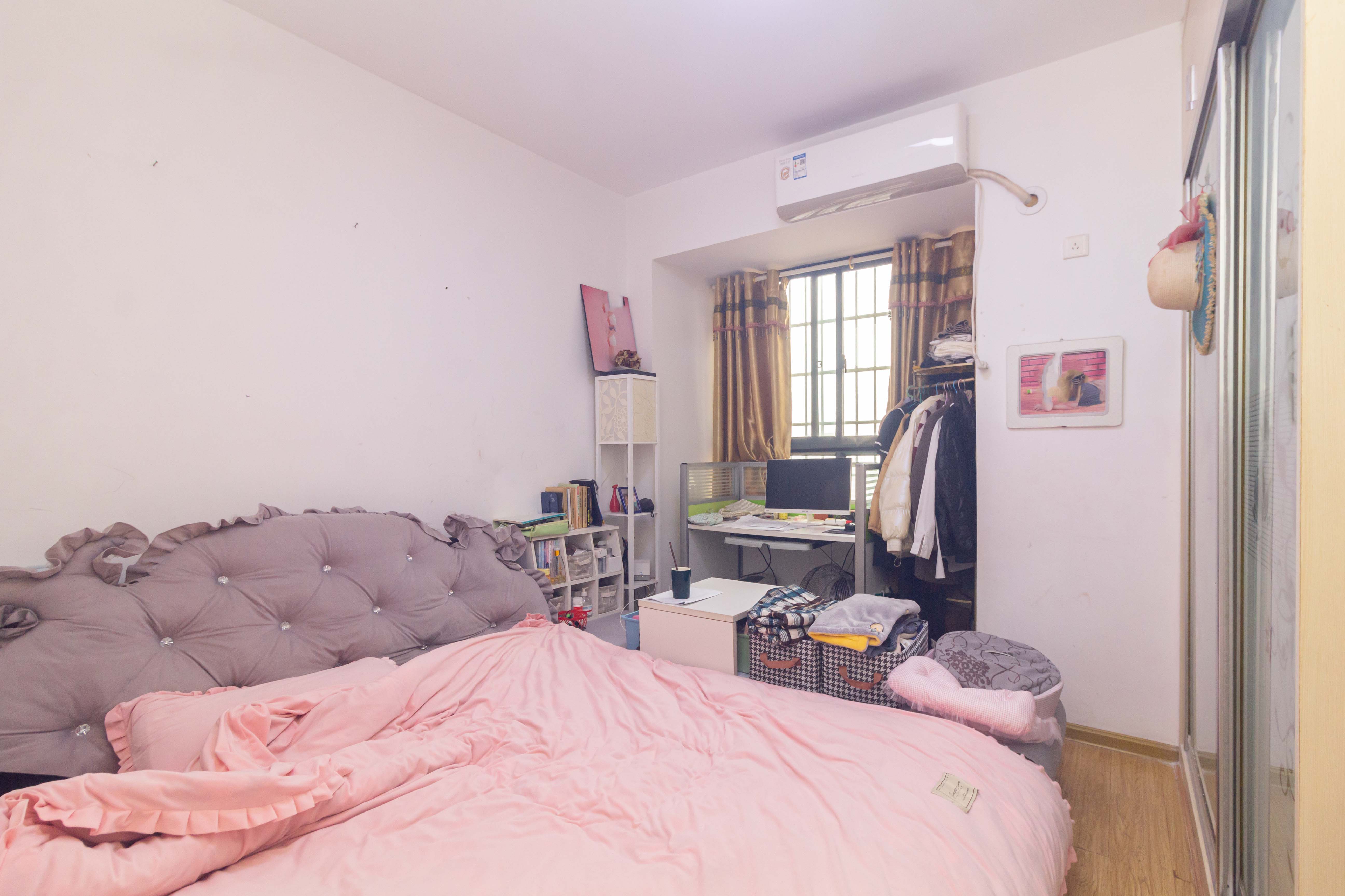 高林仕家  3室2厅1卫    65.8万卧室