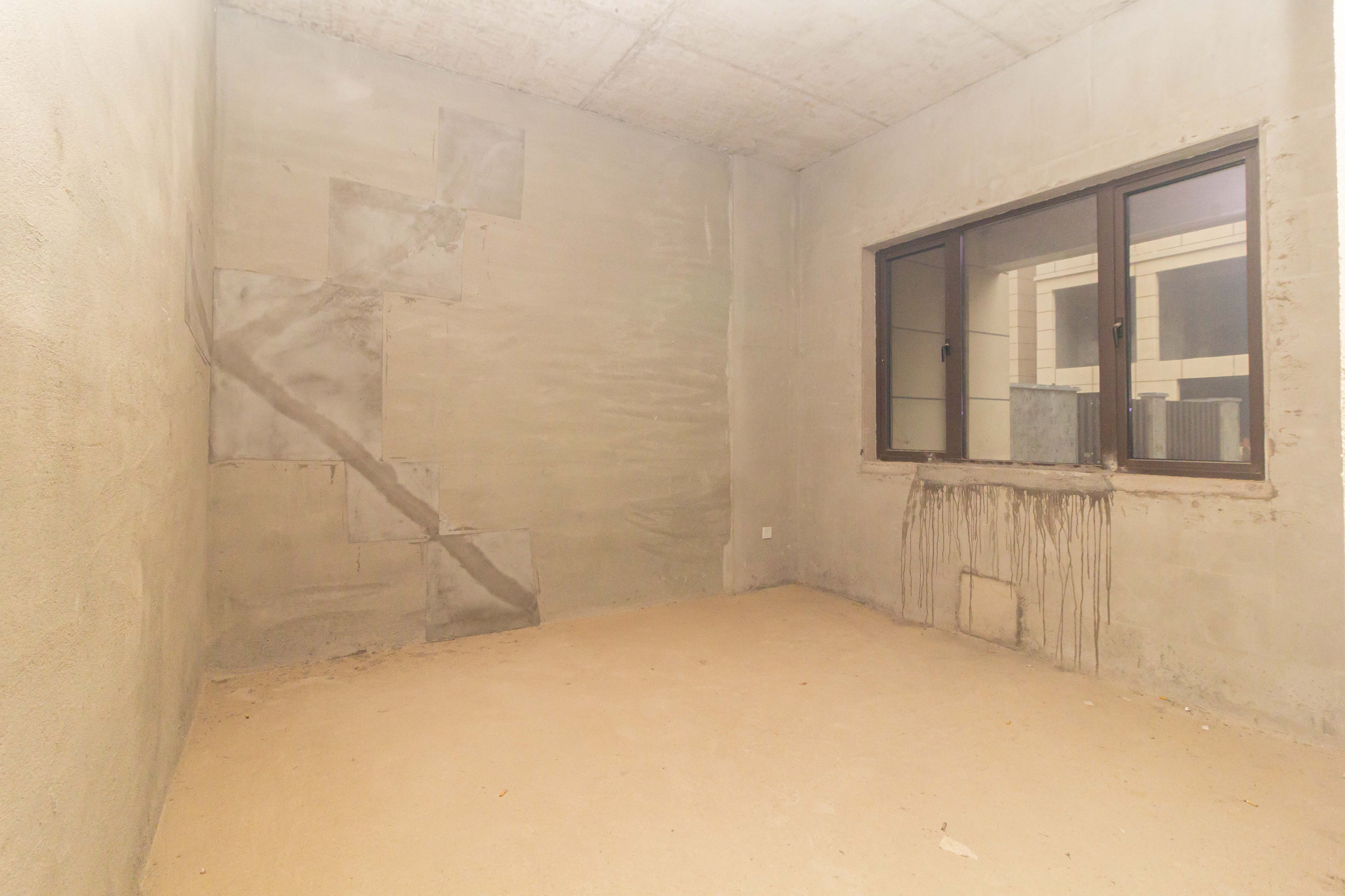 广悦星苑润园 5室2厅2卫 190.0万 广悦星苑润园 5室2厅2卫 190.0万卧室