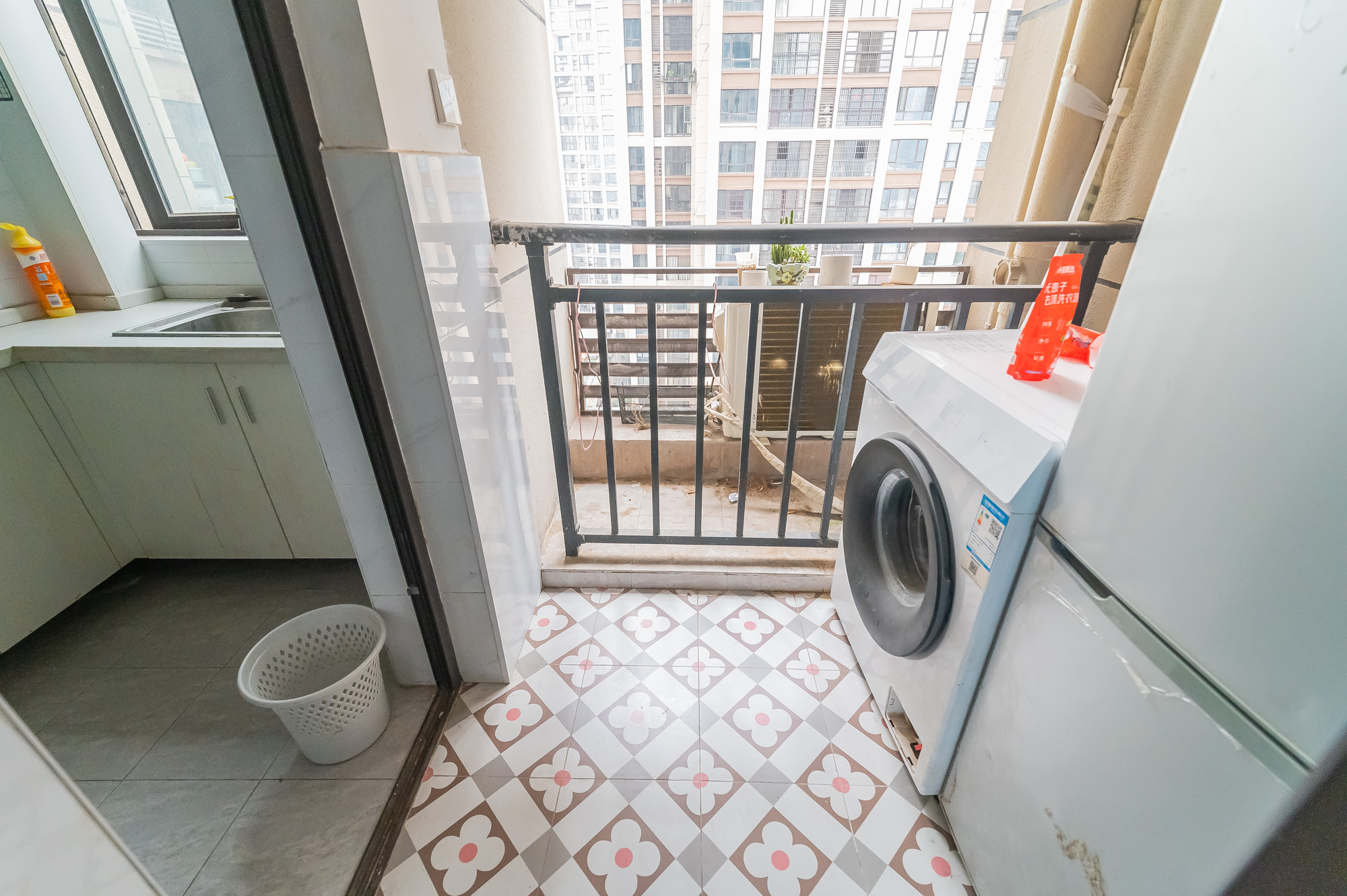 国泰九龙湾 1室1厅1卫 24.8万 国泰九龙湾 1室1厅1卫 24.8万阳台