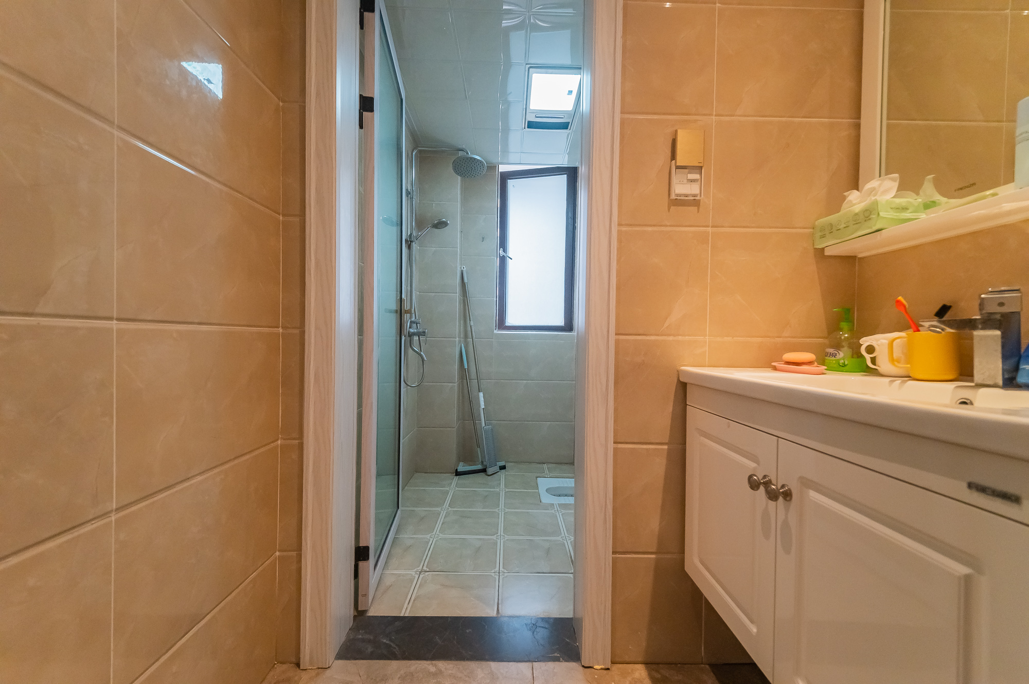 尚鑫海悦(新长海尚海城)  4室2厅2卫    89.8万 尚鑫海悦(新长海尚海城)  4室2厅2卫    89.8万卫生间