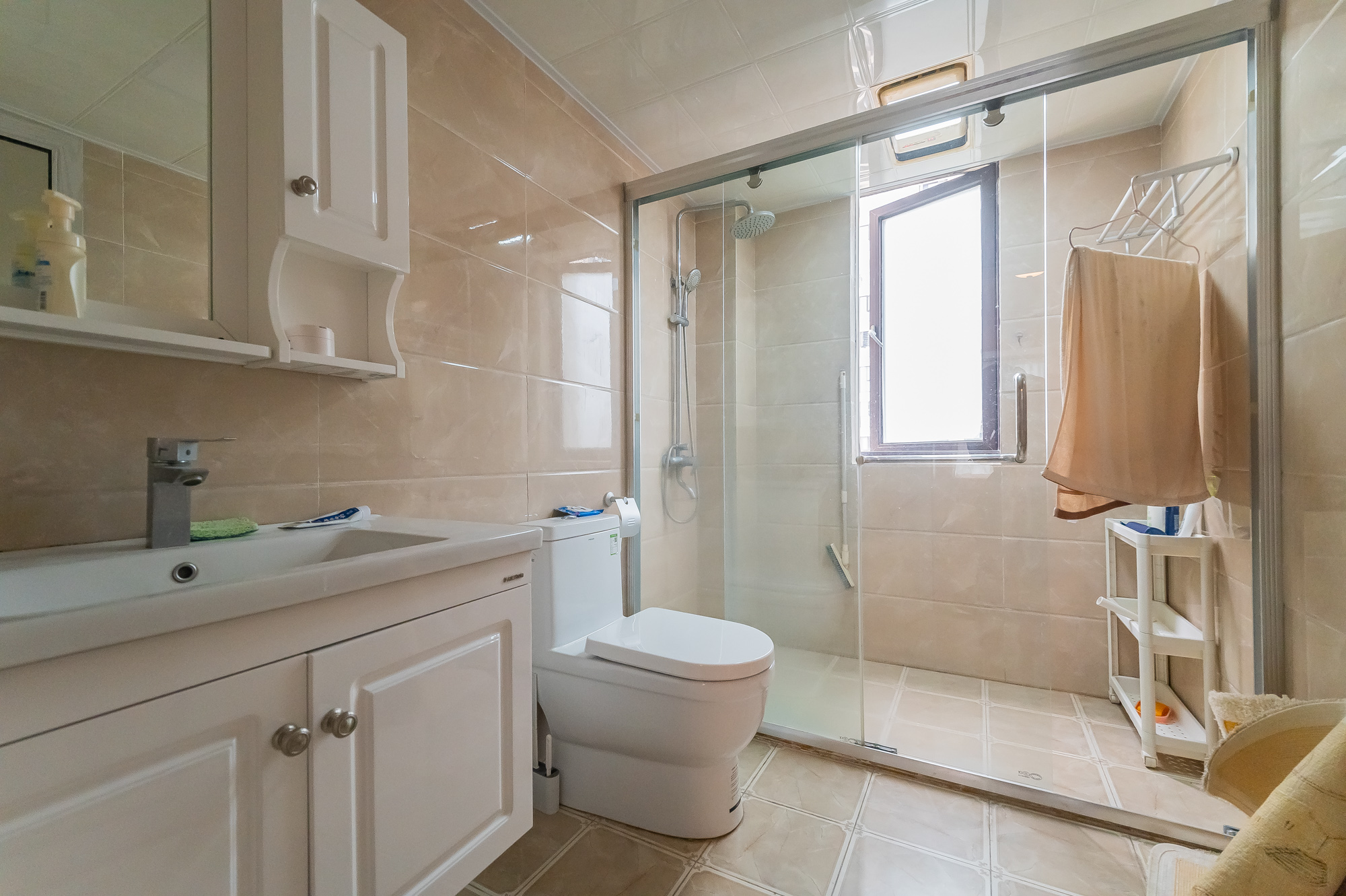 尚鑫海悦(新长海尚海城)  4室2厅2卫    89.8万 尚鑫海悦(新长海尚海城)  4室2厅2卫    89.8万卫生间