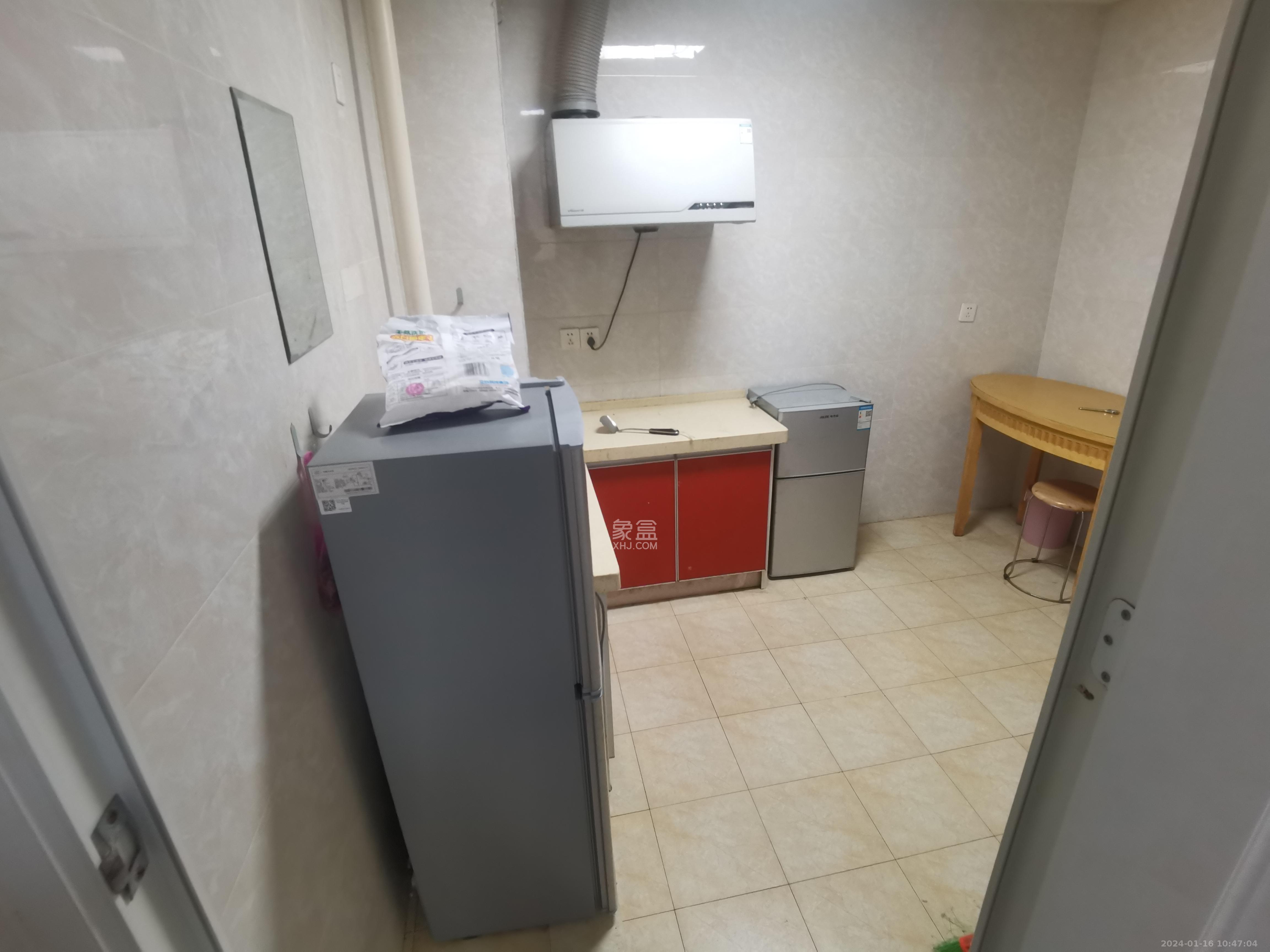 星邮公寓  1室1厅1卫    1200.0元/月室内图