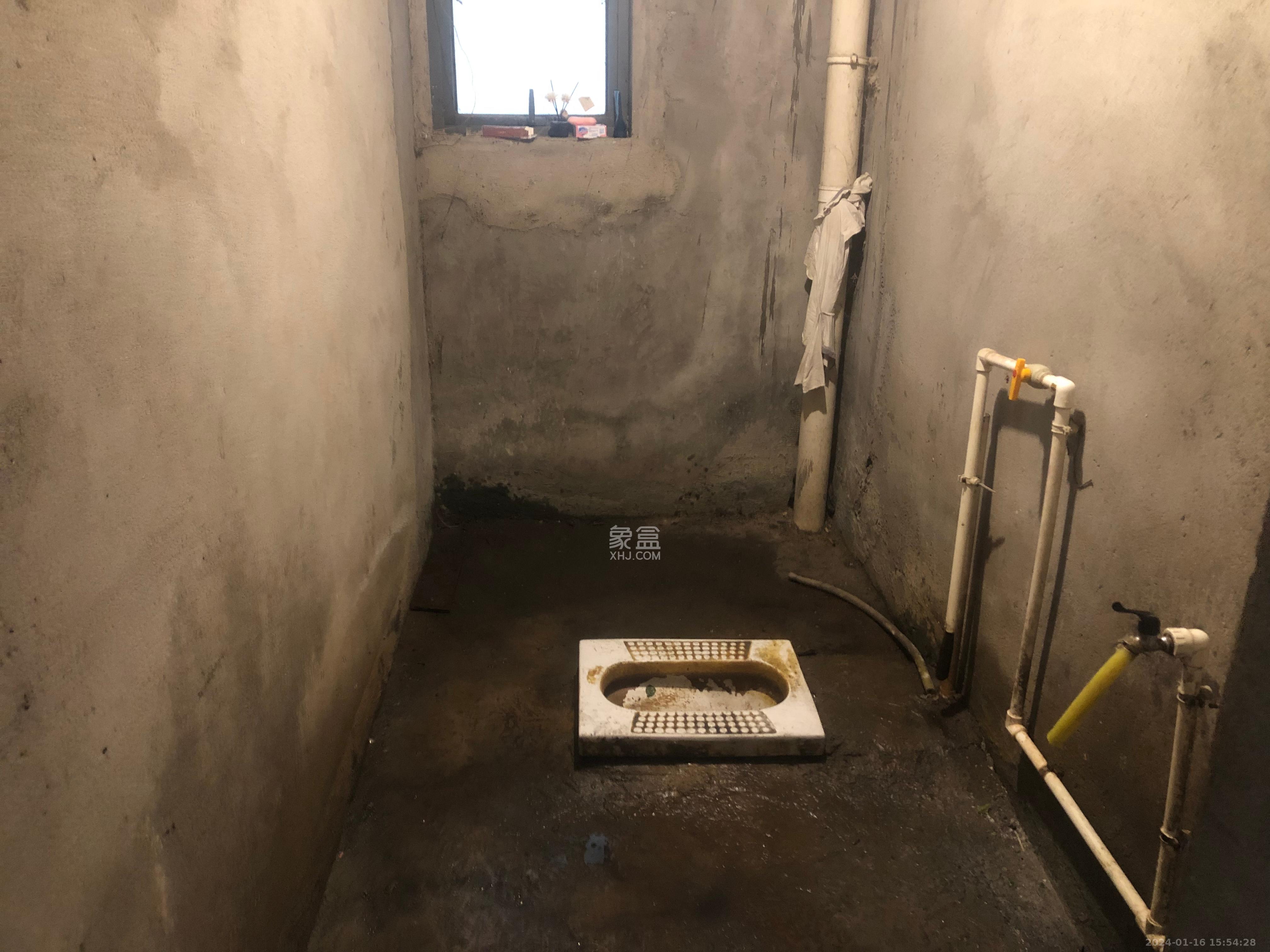新华都万家城  3室2厅2卫   1500.00元/月室内图
