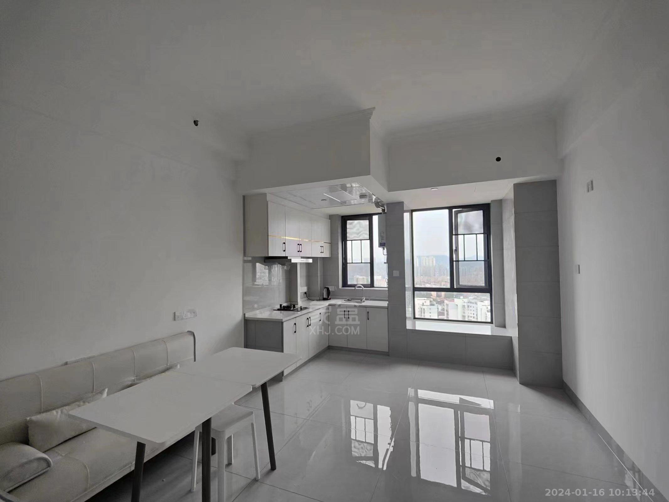 白鹤公馆 1室1厅1卫 1600.0元/月 白鹤公馆 1室1厅1卫 1600.0元/月户型图