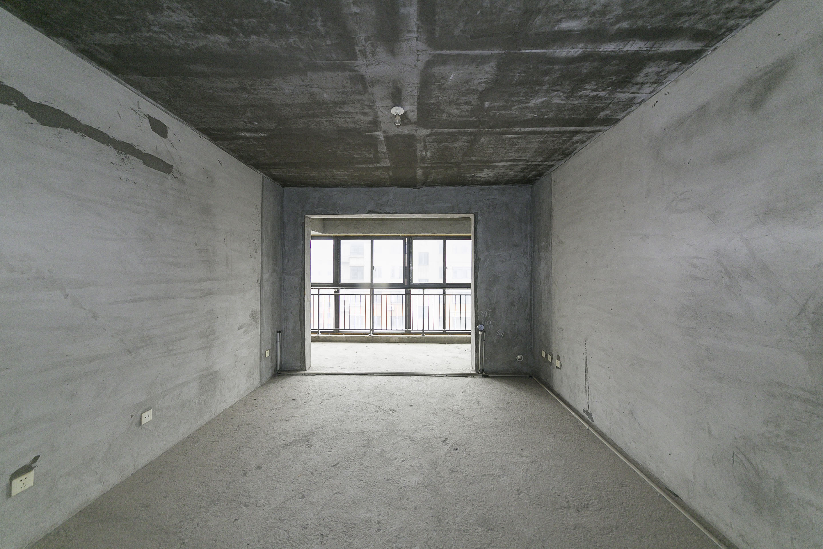 天心金桂园住宅小区 4室2厅2卫 158.0万 天心金桂园住宅小区 4室2厅2卫 158.0万客厅