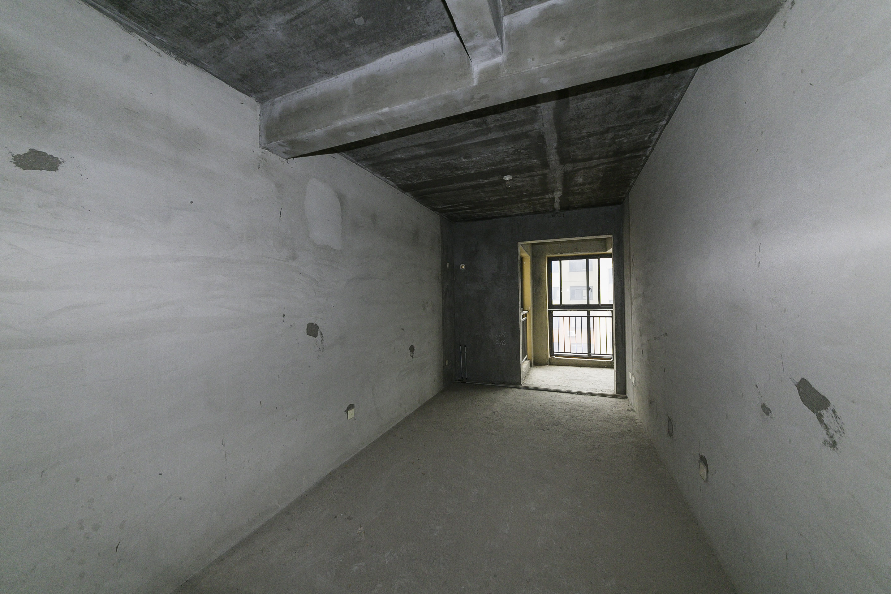 天心金桂园住宅小区 4室2厅2卫 158.0万 天心金桂园住宅小区 4室2厅2卫 158.0万客厅