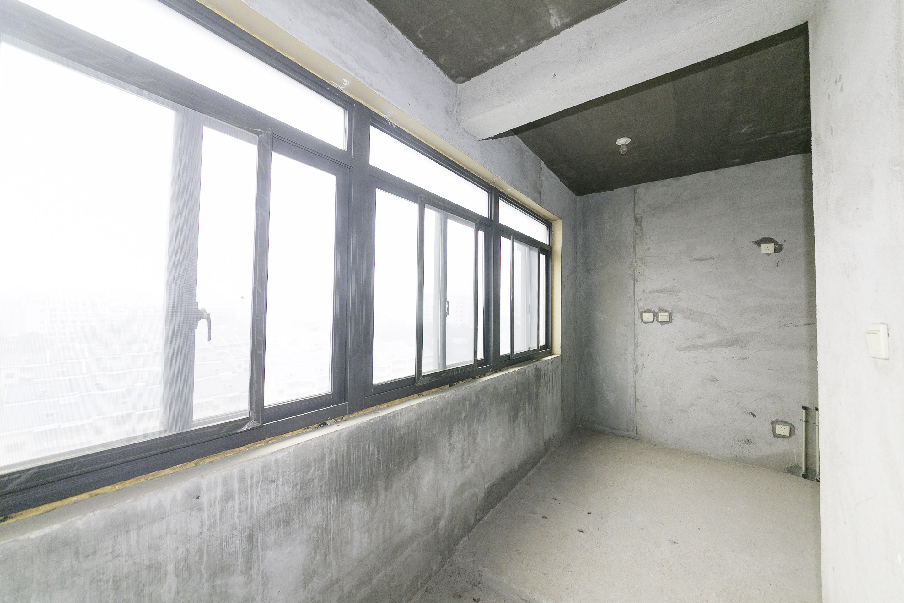 天心金桂园住宅小区 4室2厅2卫 158.0万 天心金桂园住宅小区 4室2厅2卫 158.0万阳台