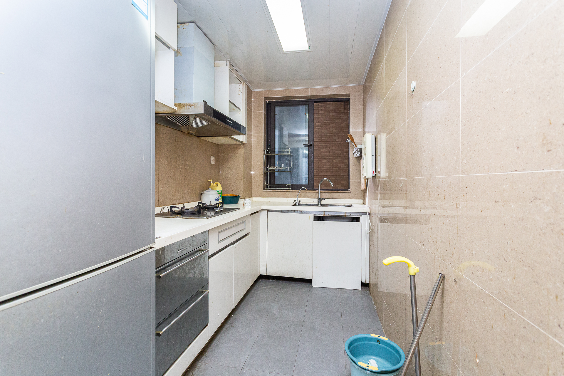 时代倾城一期 3室2厅1卫 86.0万 时代倾城一期 3室2厅1卫 86.0万厨房