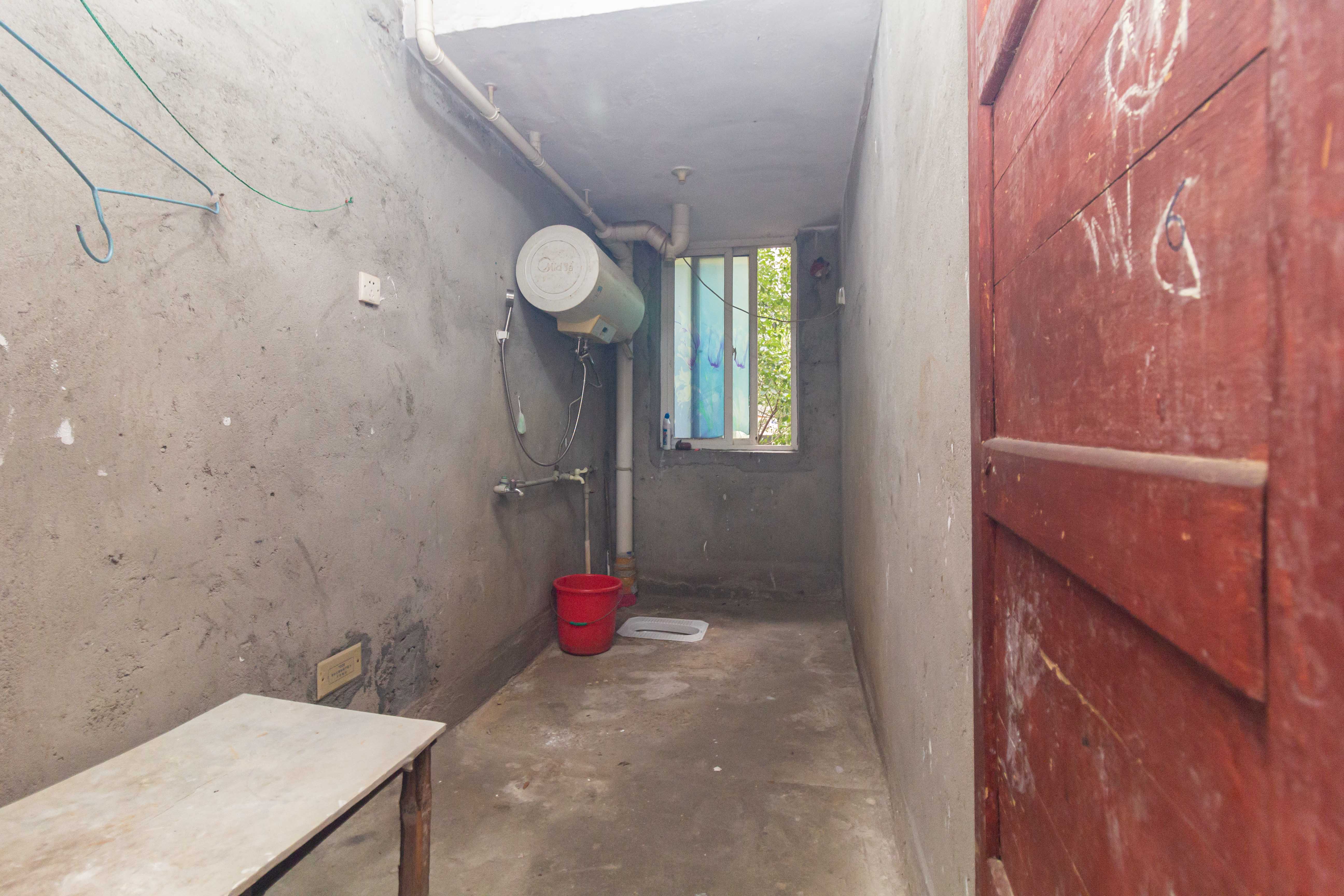 方略学府佳境 4室2厅2卫 85.0万 方略学府佳境 4室2厅2卫 85.0万卫生间