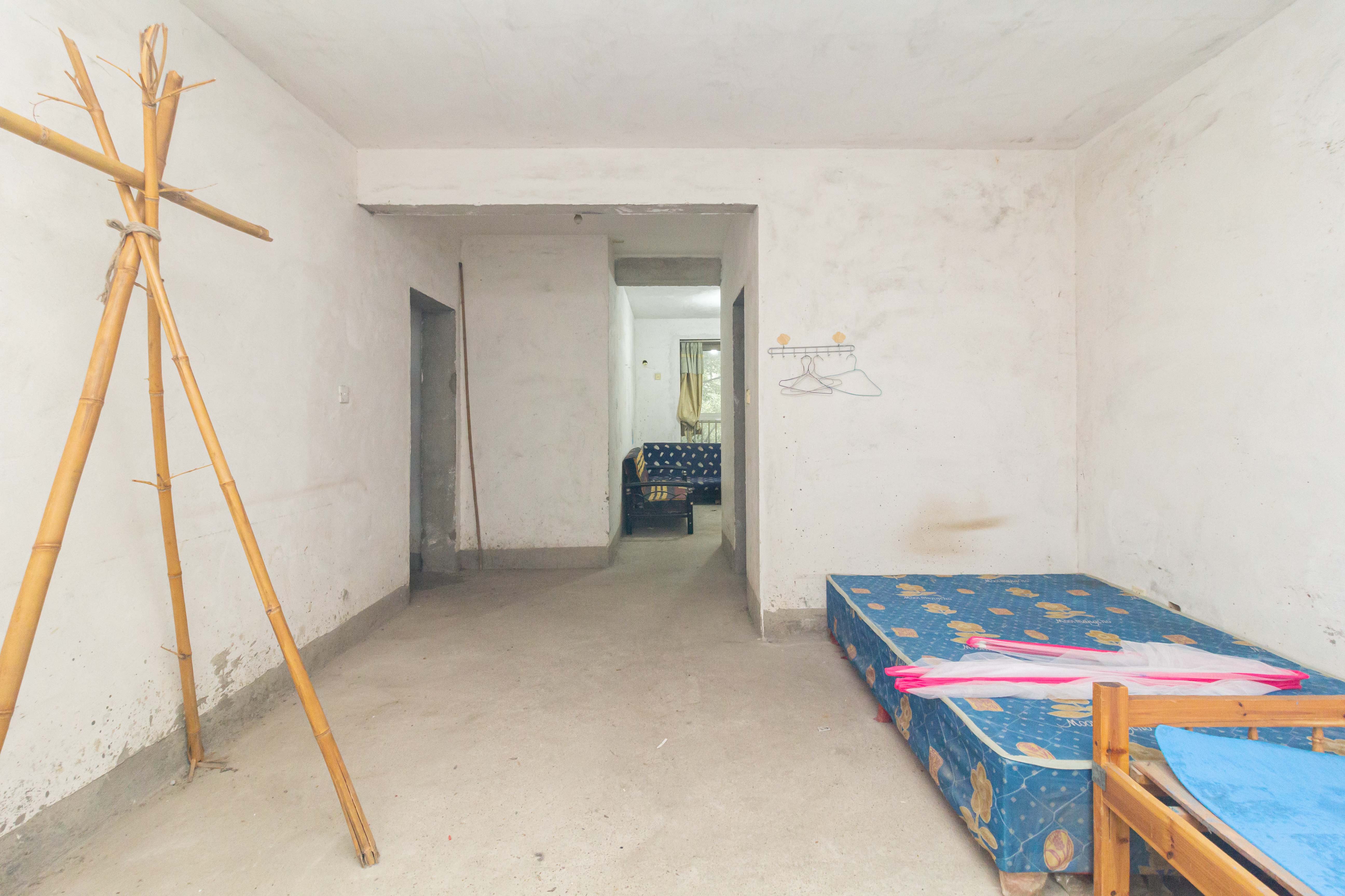 方略学府佳境 4室2厅2卫 85.0万 方略学府佳境 4室2厅2卫 85.0万卧室