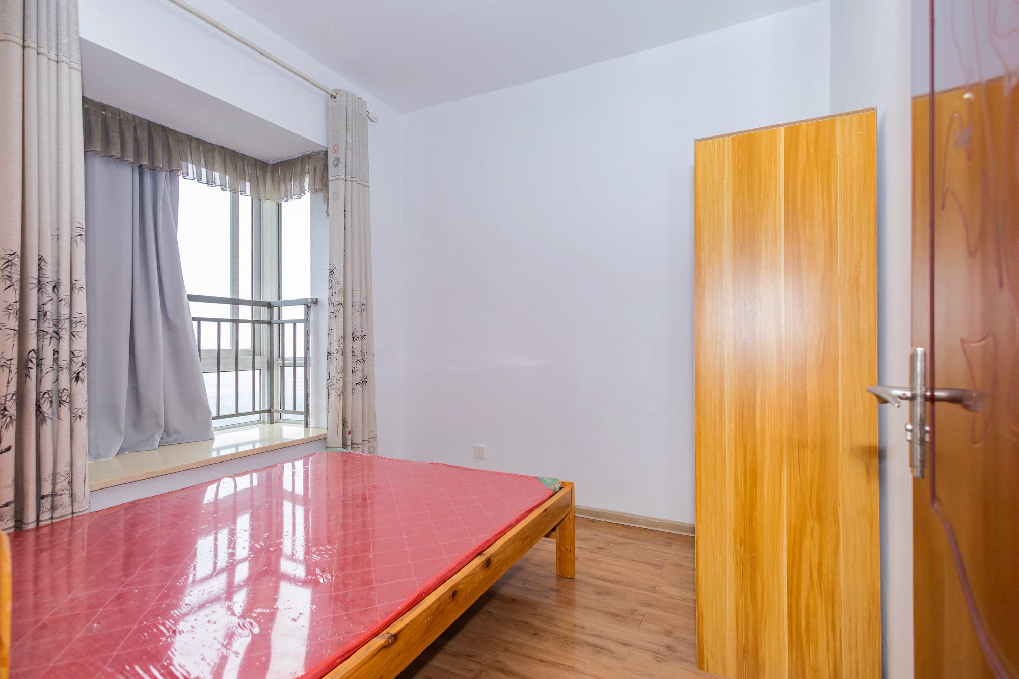 楚天世纪城东苑 2室2厅1卫 39.8万 楚天世纪城东苑 2室2厅1卫 39.8万卧室