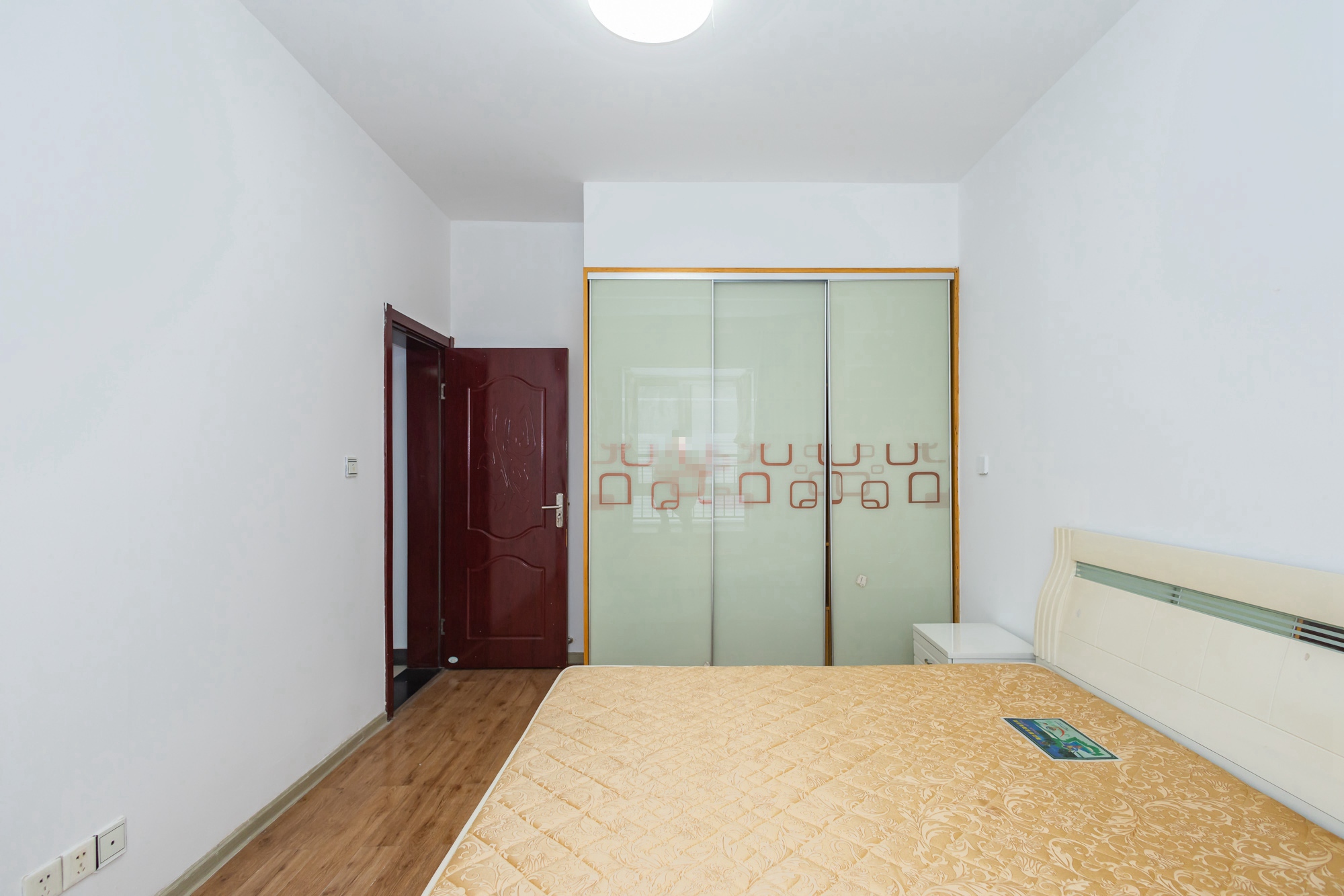 楚天世纪城东苑 2室2厅1卫 39.8万 楚天世纪城东苑 2室2厅1卫 39.8万卧室