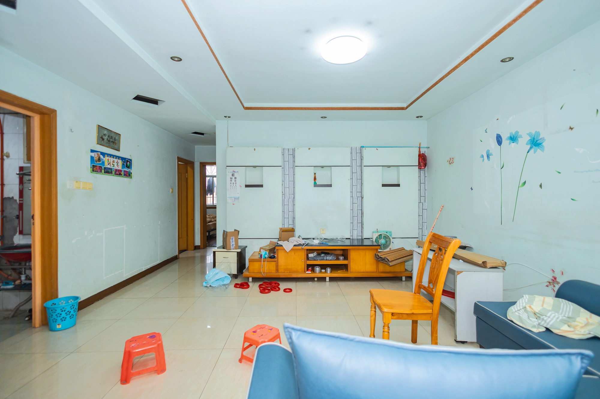 聚鑫大厦 3室2厅1卫 37.0万 聚鑫大厦 3室2厅1卫 37.0万客厅