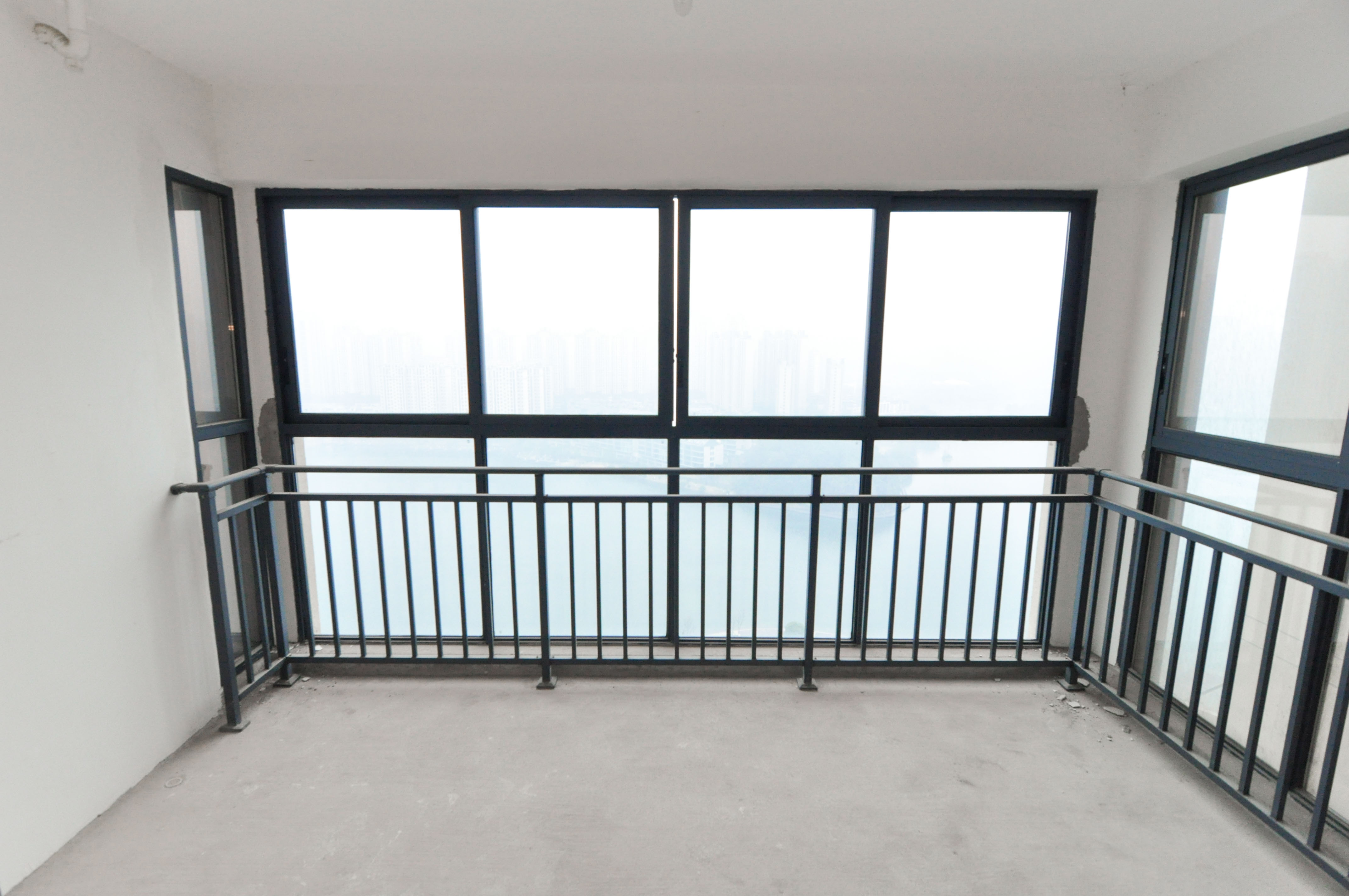 中建梅溪湖中心  4室2厅3卫   330.00万其他
