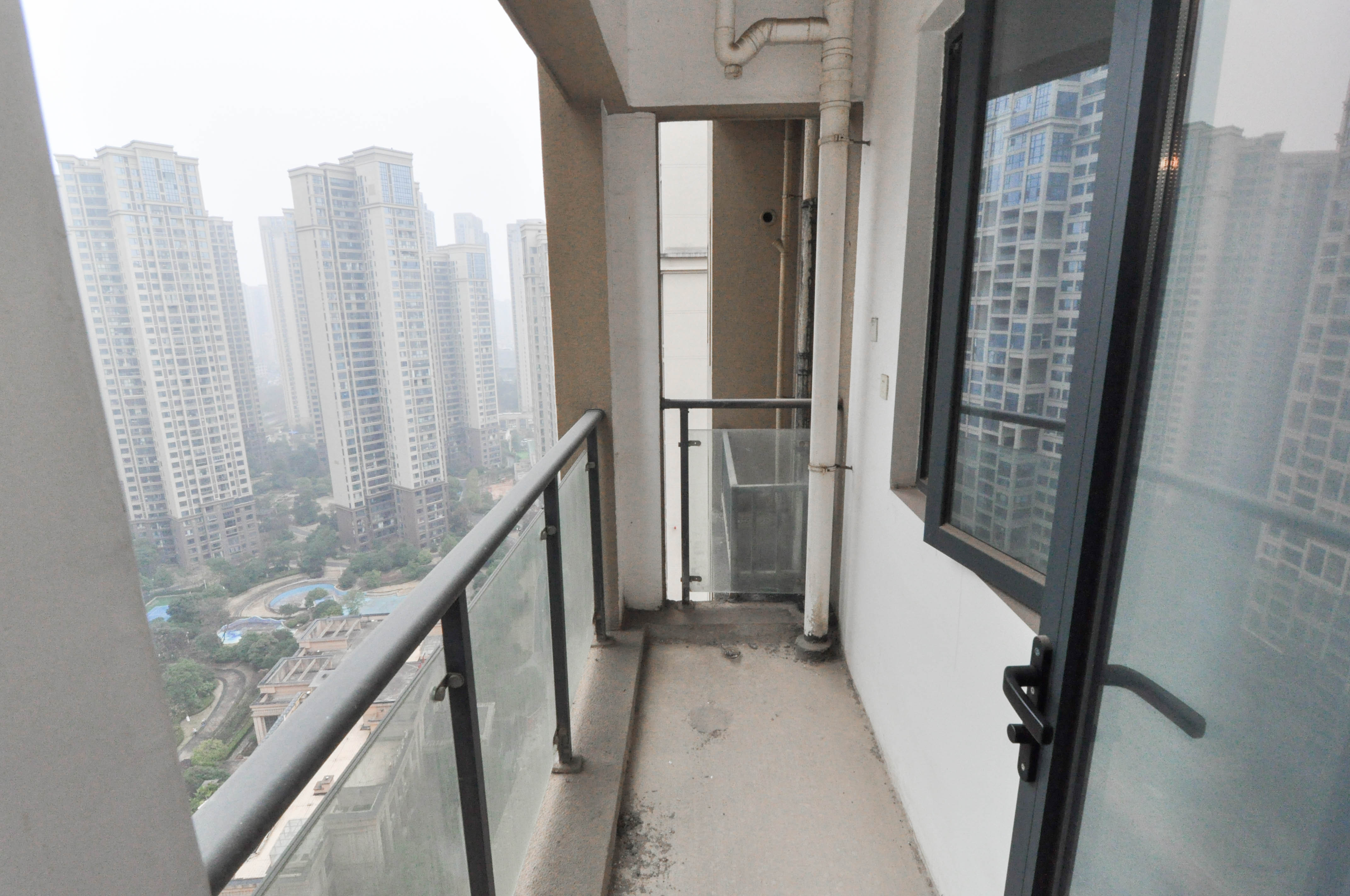 中建梅溪湖中心  4室2厅3卫   330.00万其他