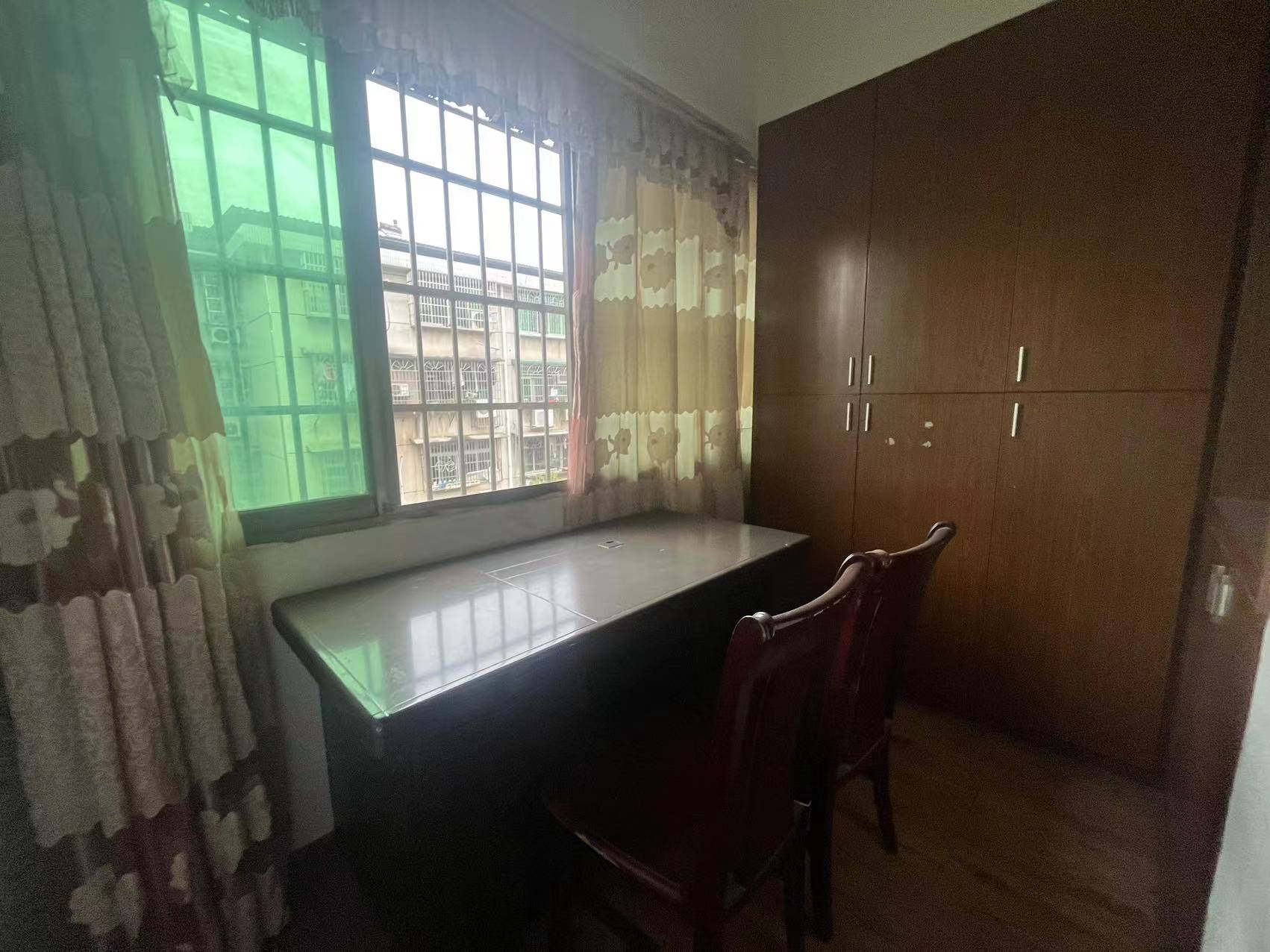 益民小区  3室2厅2卫    35.0万 益民小区  3室2厅2卫    35.0万室内图