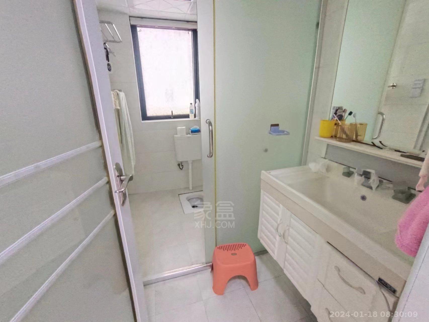 中建御山和苑  3室2厅2卫   2500.00元/月室内图