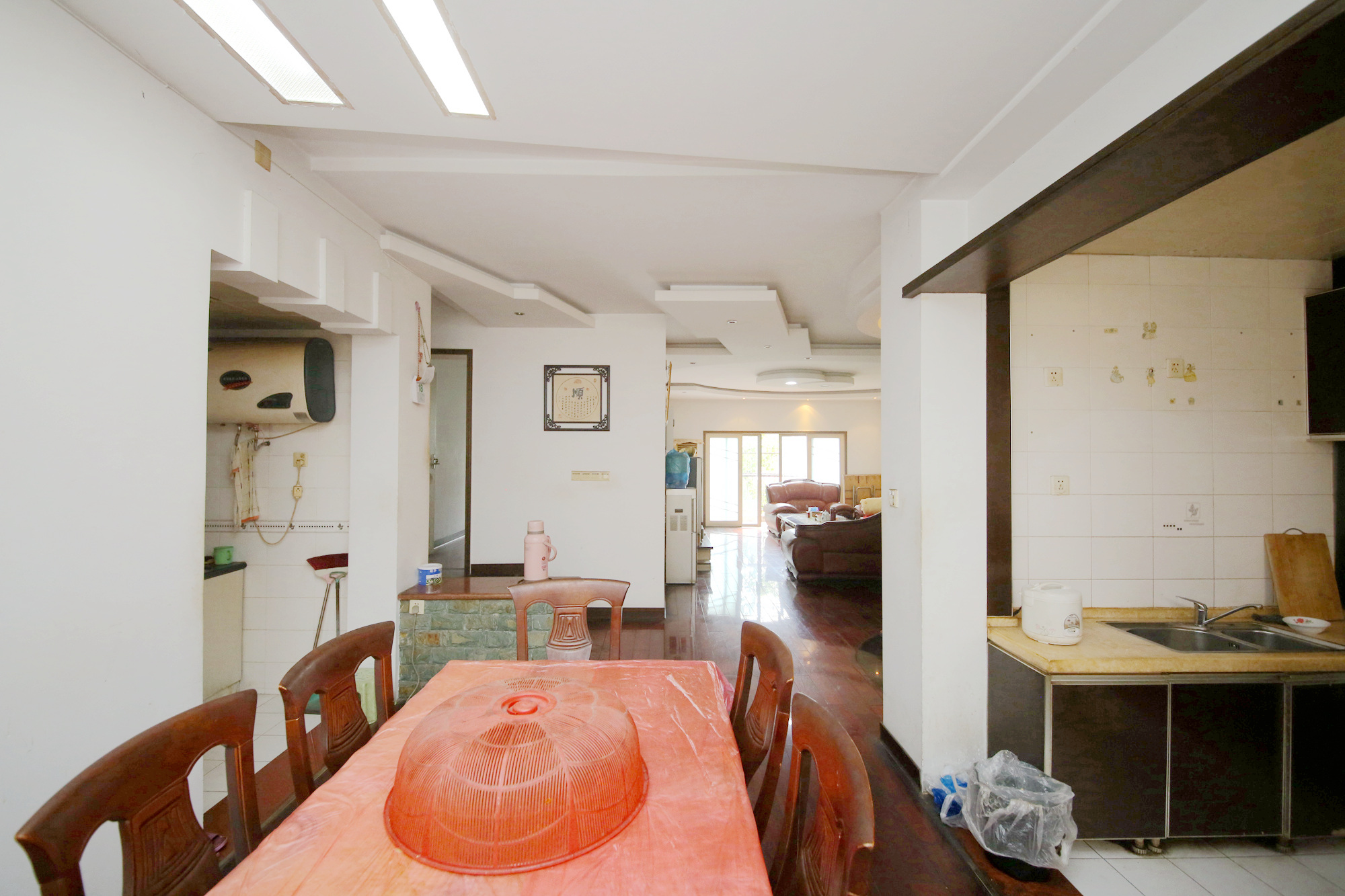 泰时新雅园  3室2厅2卫    94.0万其他