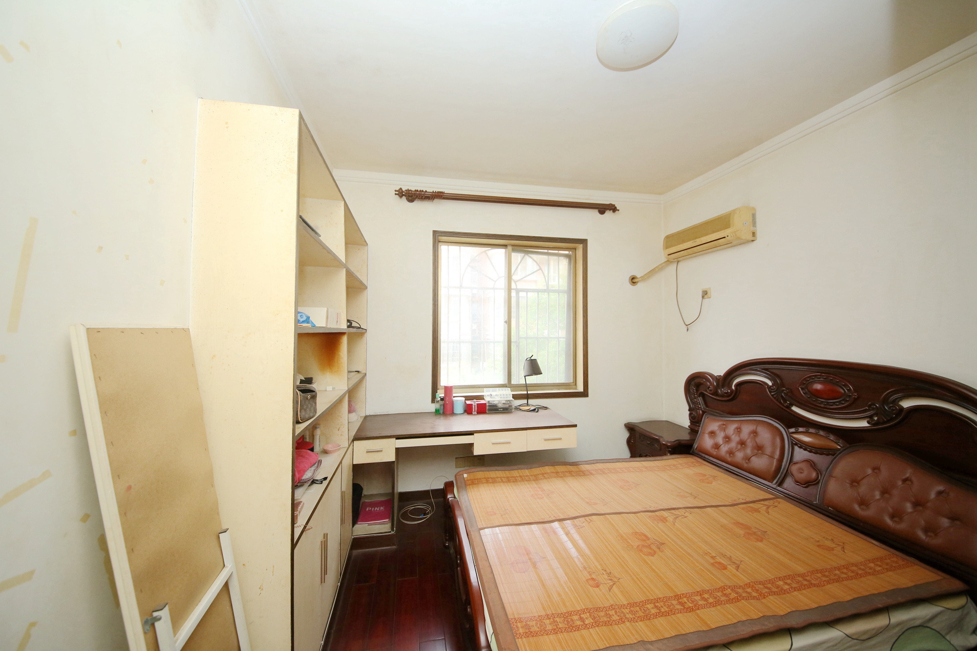 泰时新雅园  3室2厅2卫    94.0万其他