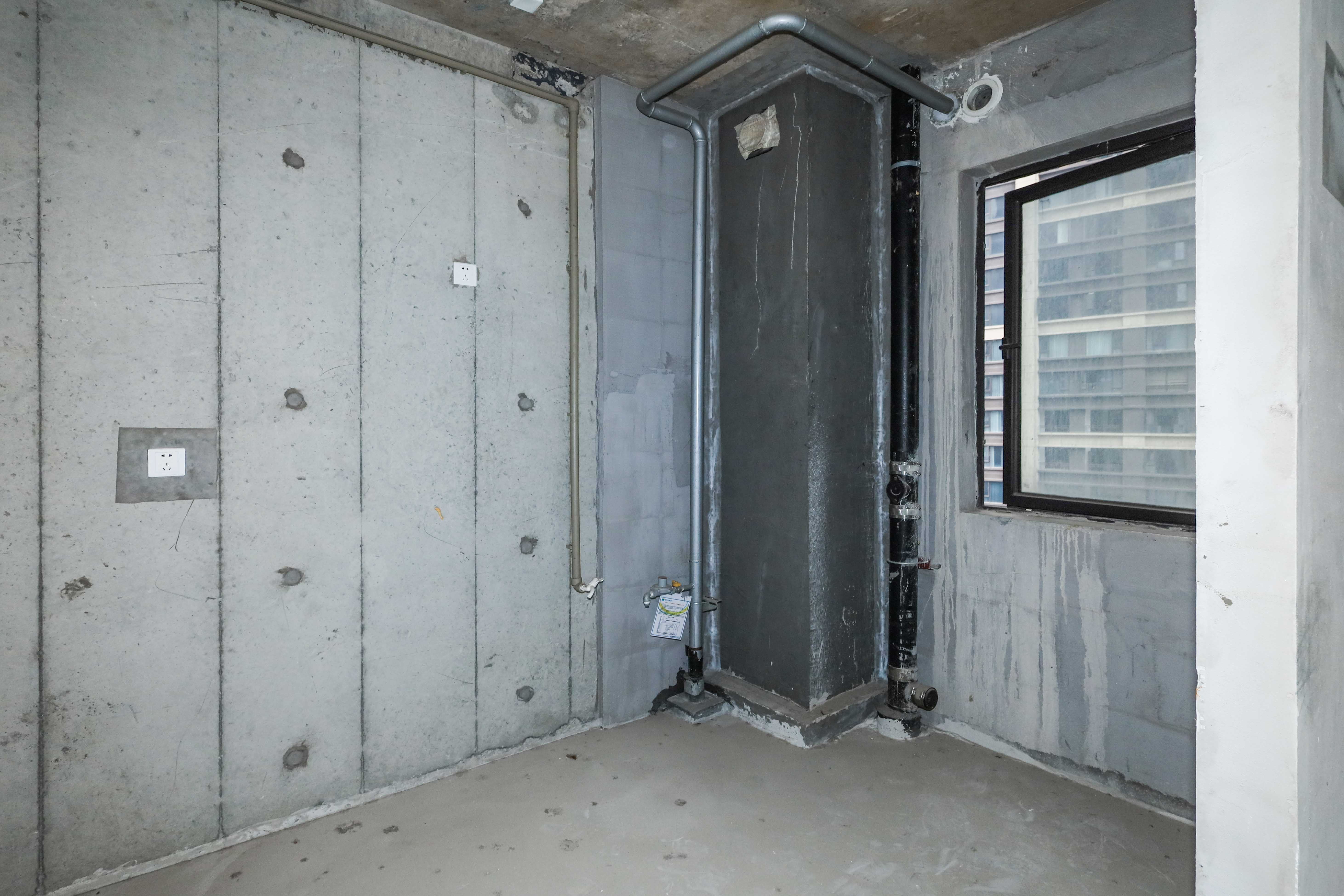 建发央著  4室2厅2卫    320.0万厨房