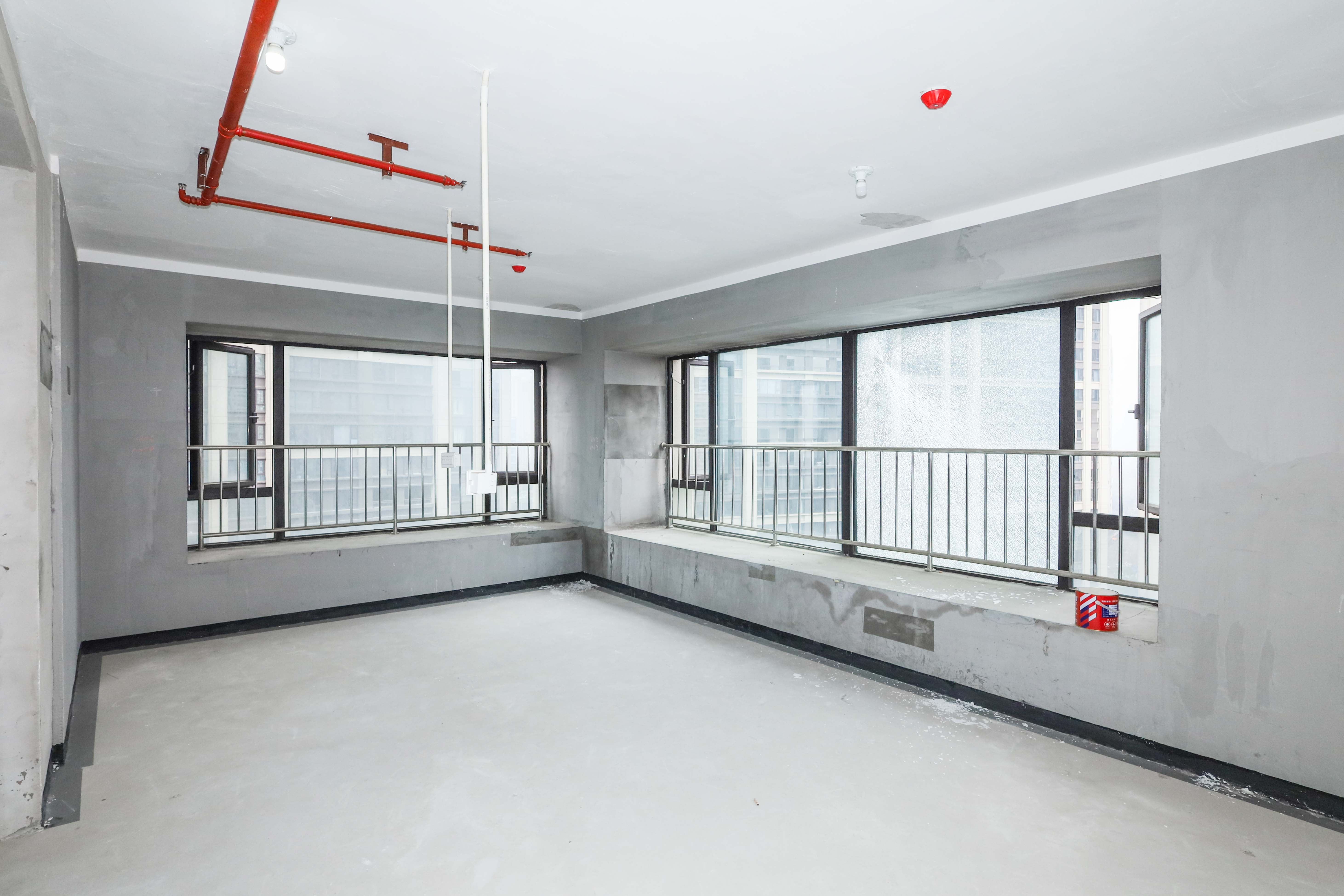 建发央著  4室2厅2卫    320.0万其他