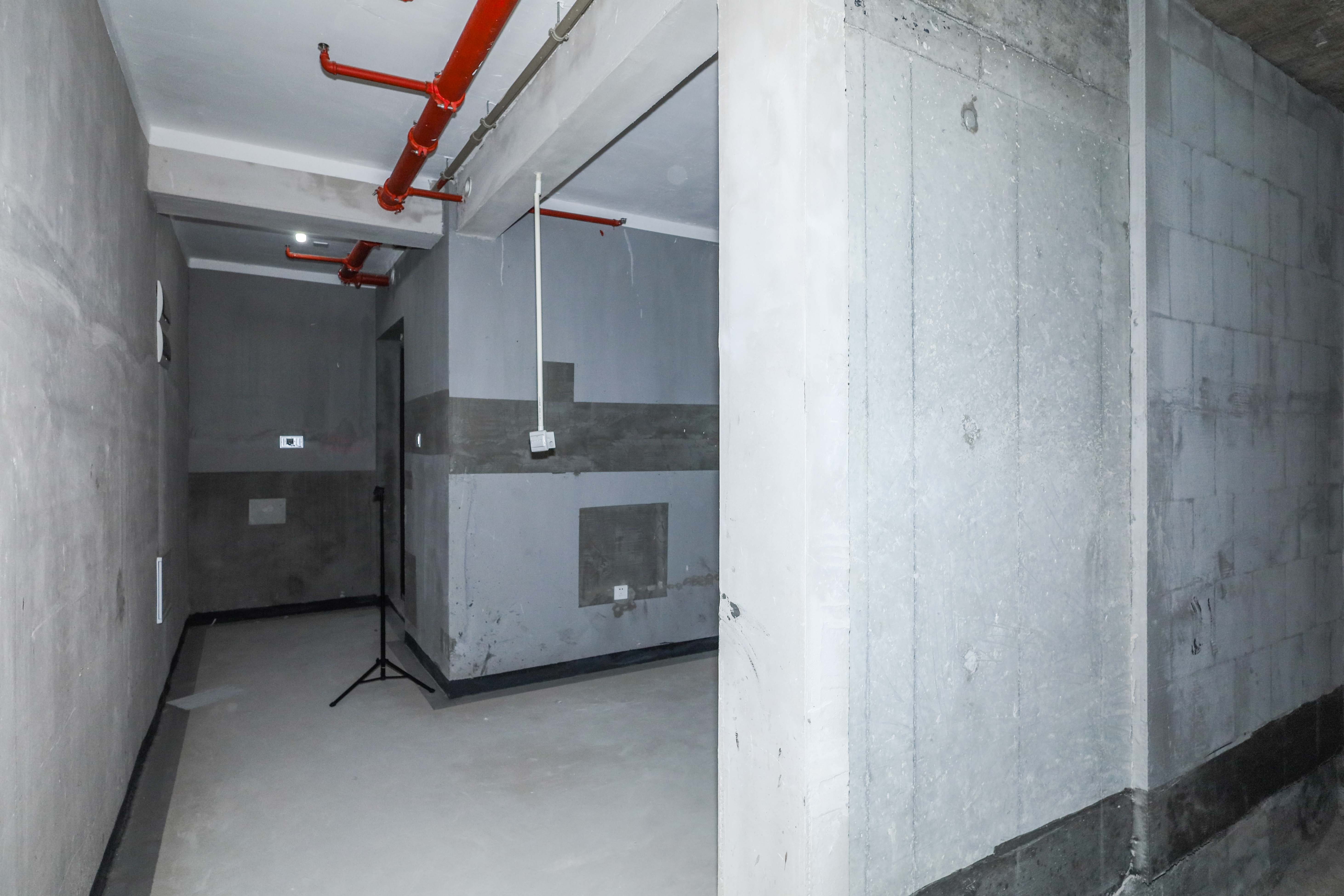 建发央著  4室2厅2卫    320.0万其他