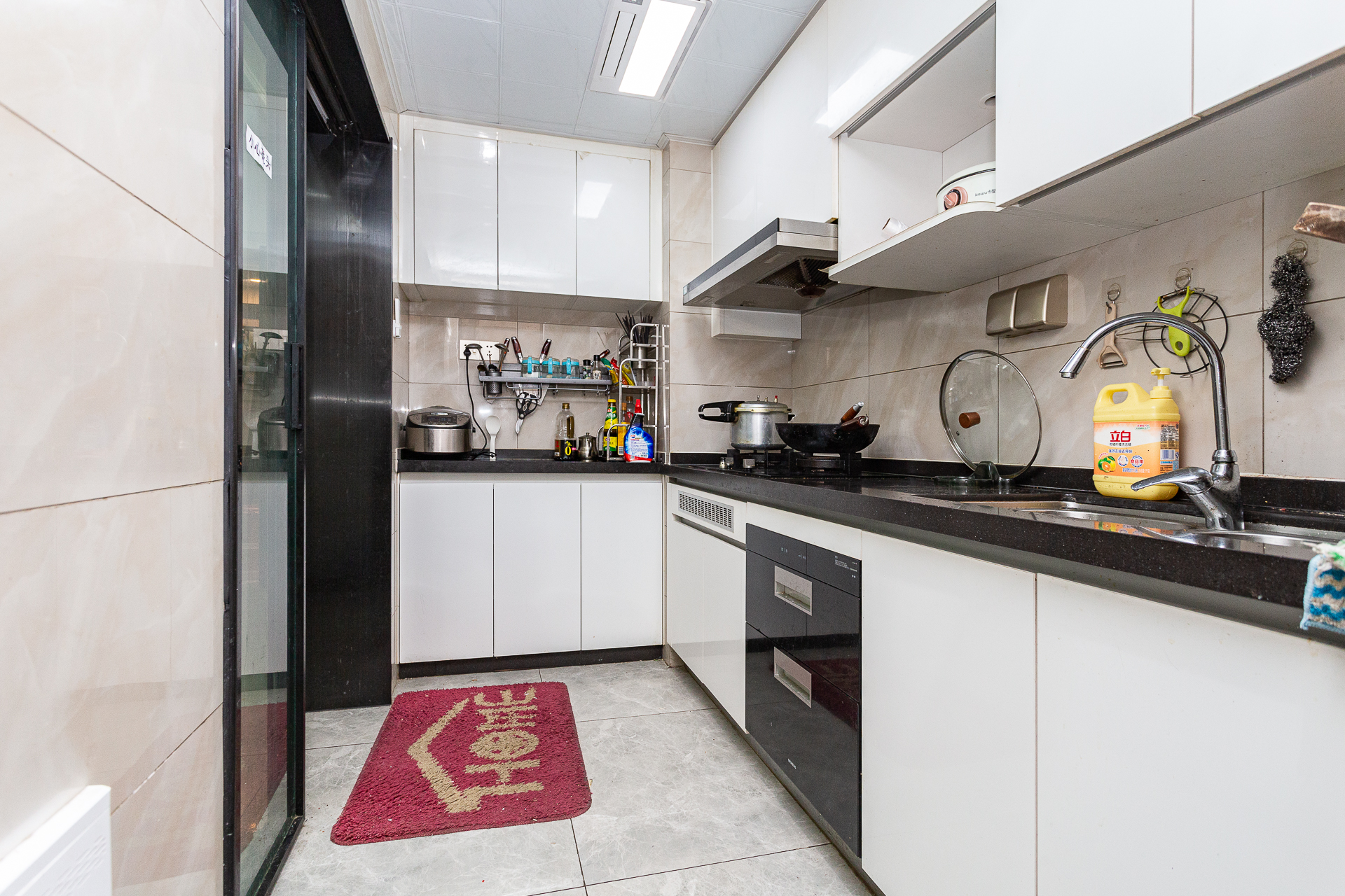 时代倾城四期 3室2厅2卫 106.0万 时代倾城四期 3室2厅2卫 106.0万厨房