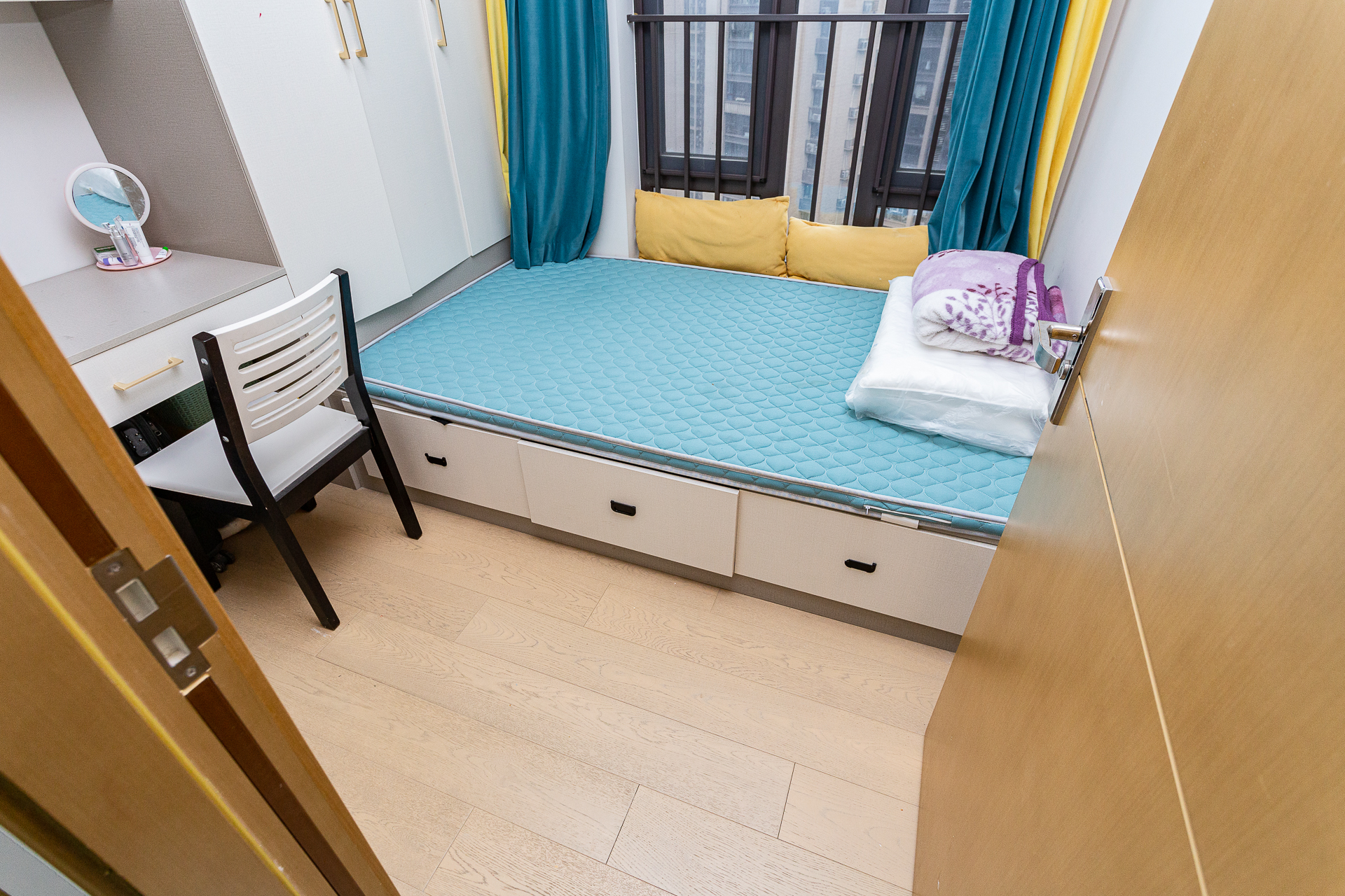 时代倾城四期 3室2厅2卫 106.0万 时代倾城四期 3室2厅2卫 106.0万卧室