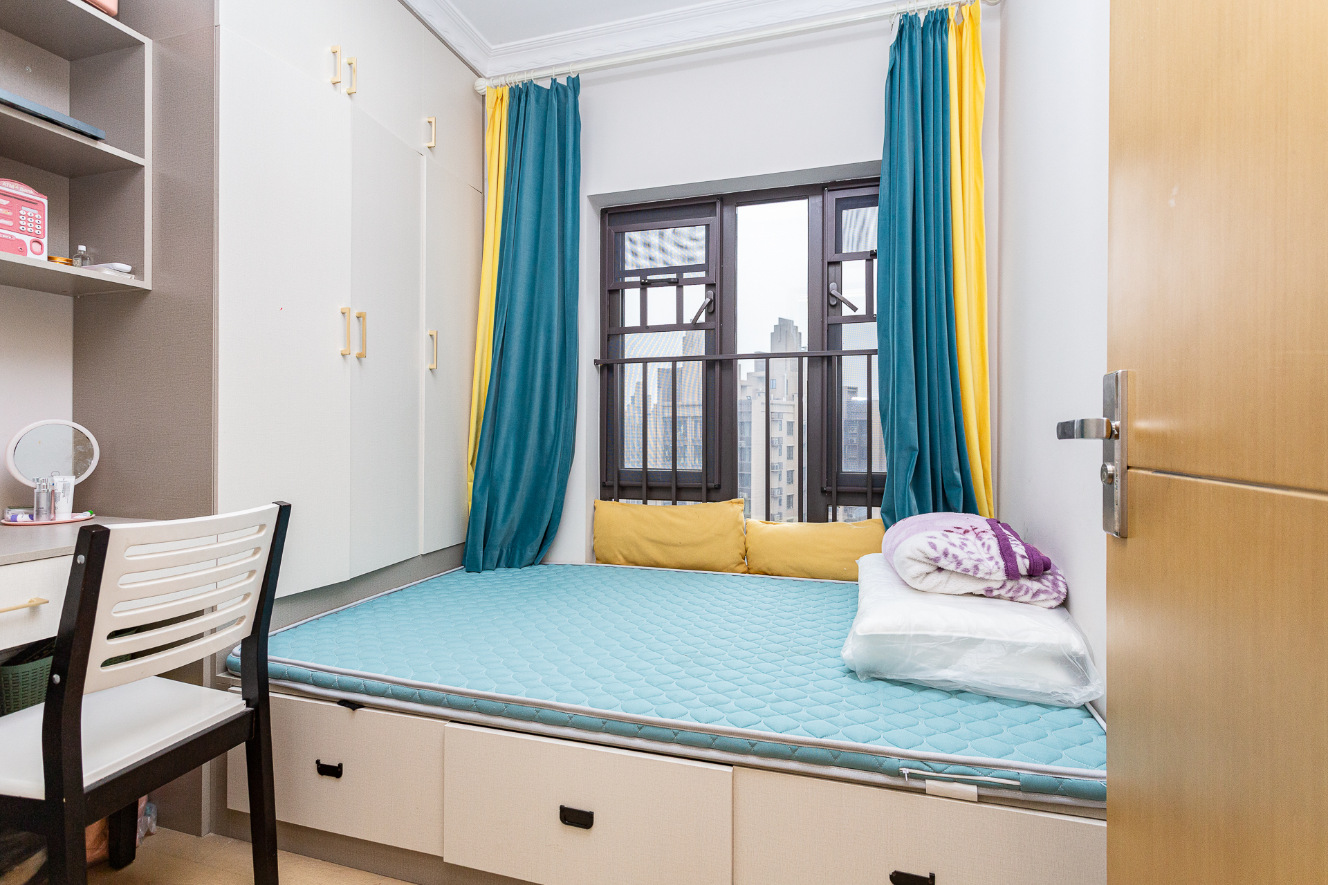 时代倾城四期 3室2厅2卫 106.0万 时代倾城四期 3室2厅2卫 106.0万卧室