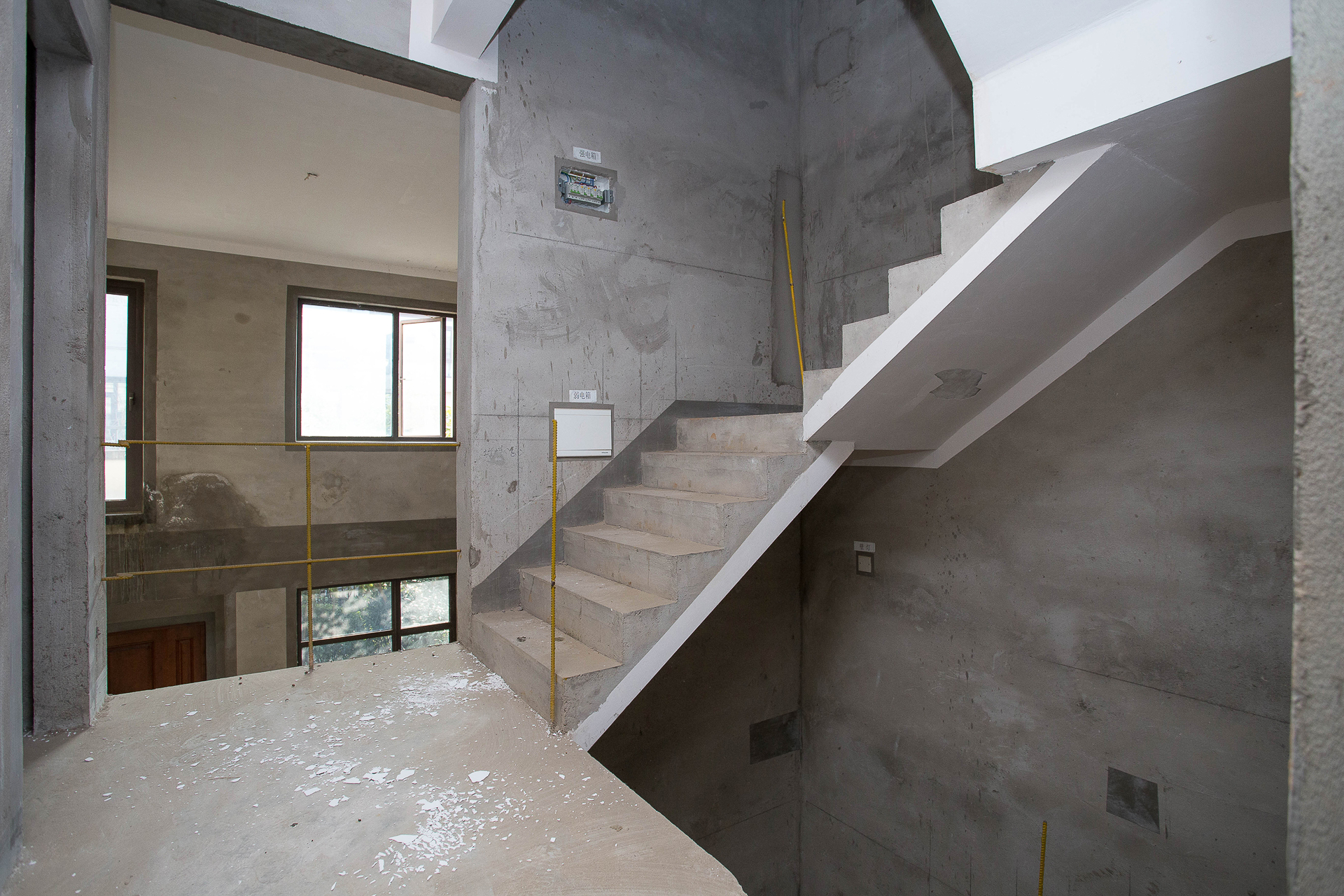 龙湖湘风原著（龙湖湘风星城）  4室3厅3卫    245.0万其他