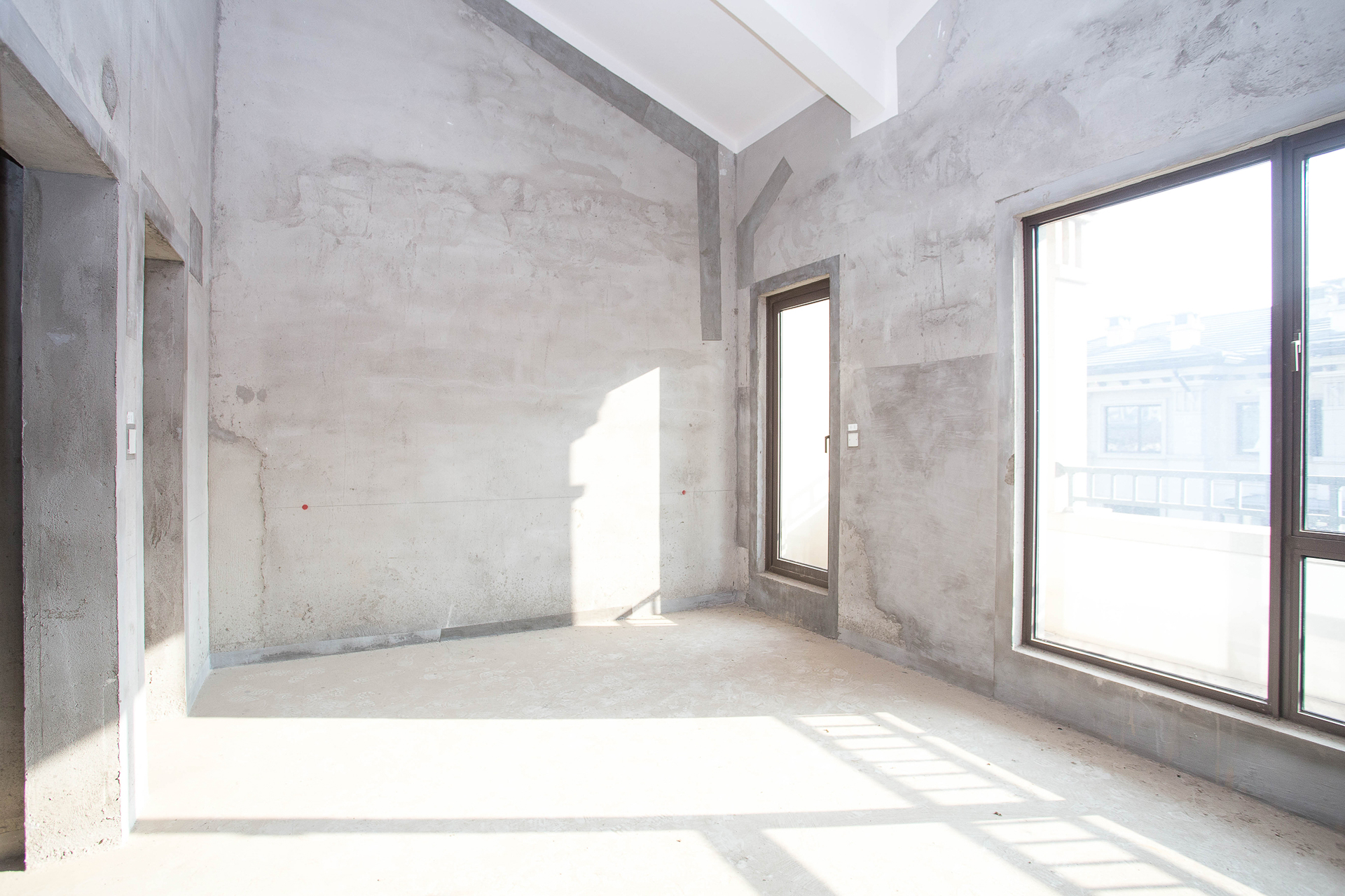 龙湖湘风原著（龙湖湘风星城）  4室3厅3卫    245.0万卧室