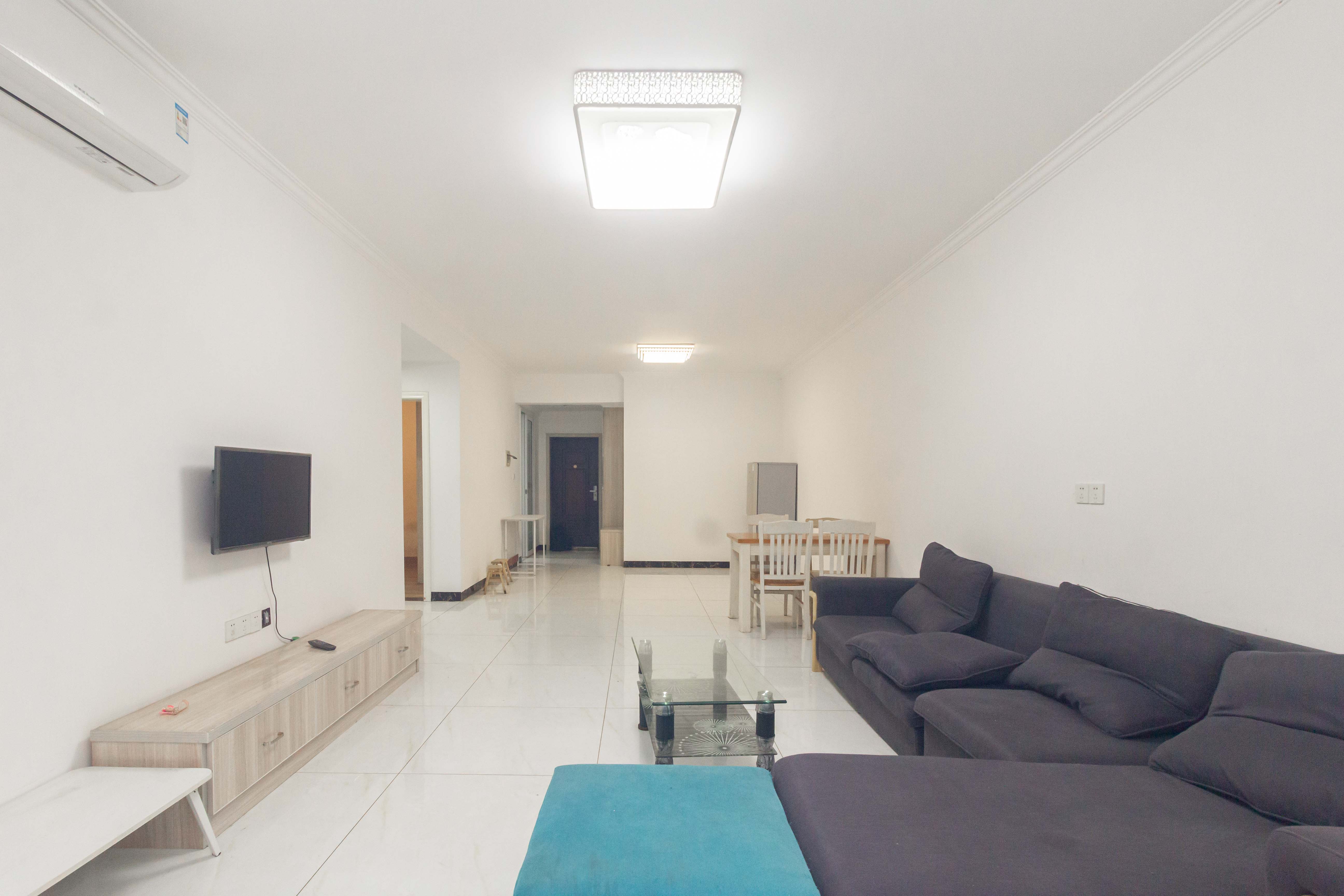 东门尚苑 2室2厅1卫 48.0万 东门尚苑 2室2厅1卫 48.0万客厅