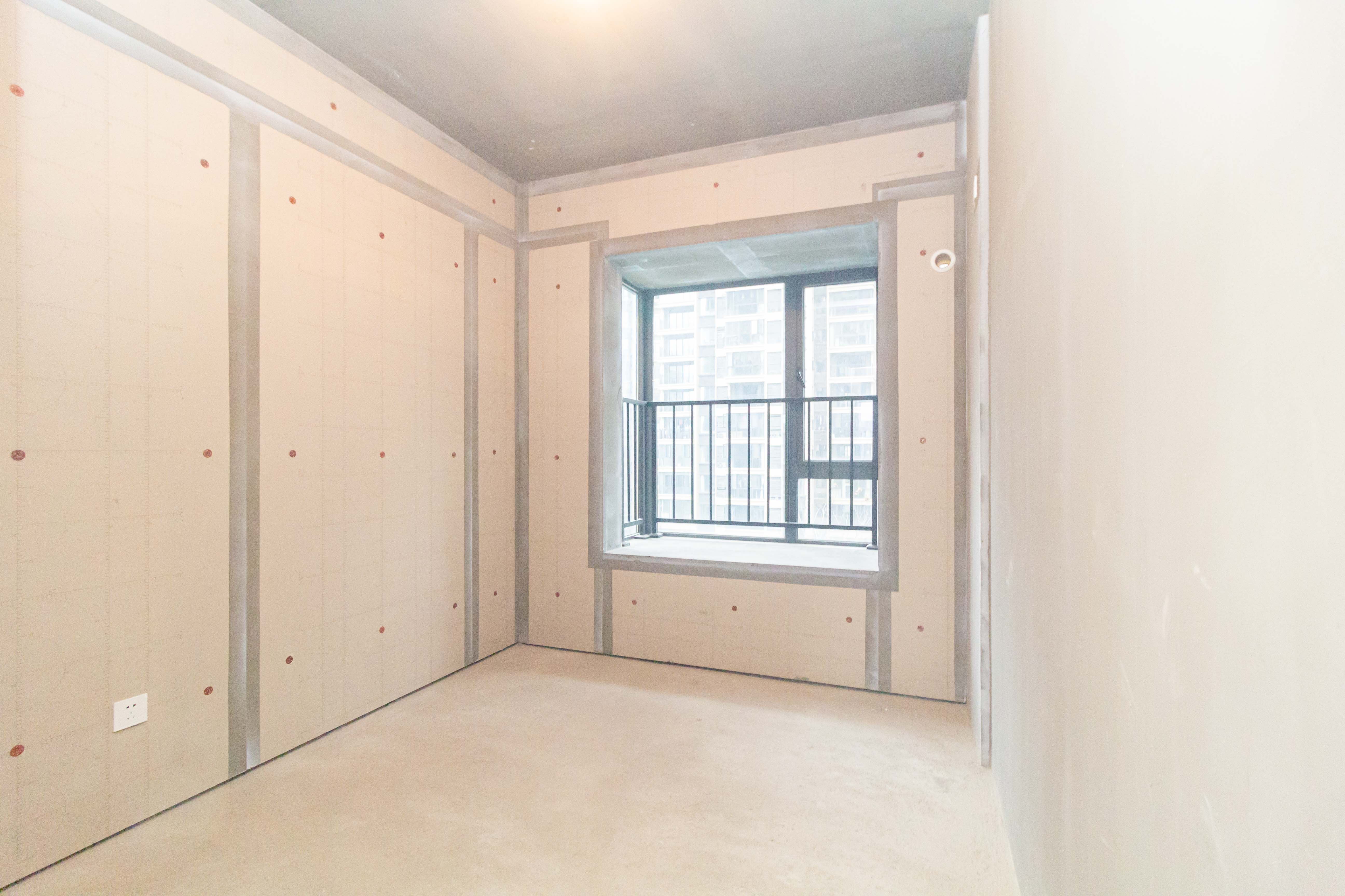 日盛湖湘花苑 4室2厅2卫 95.8万 日盛湖湘花苑 4室2厅2卫 95.8万卧室