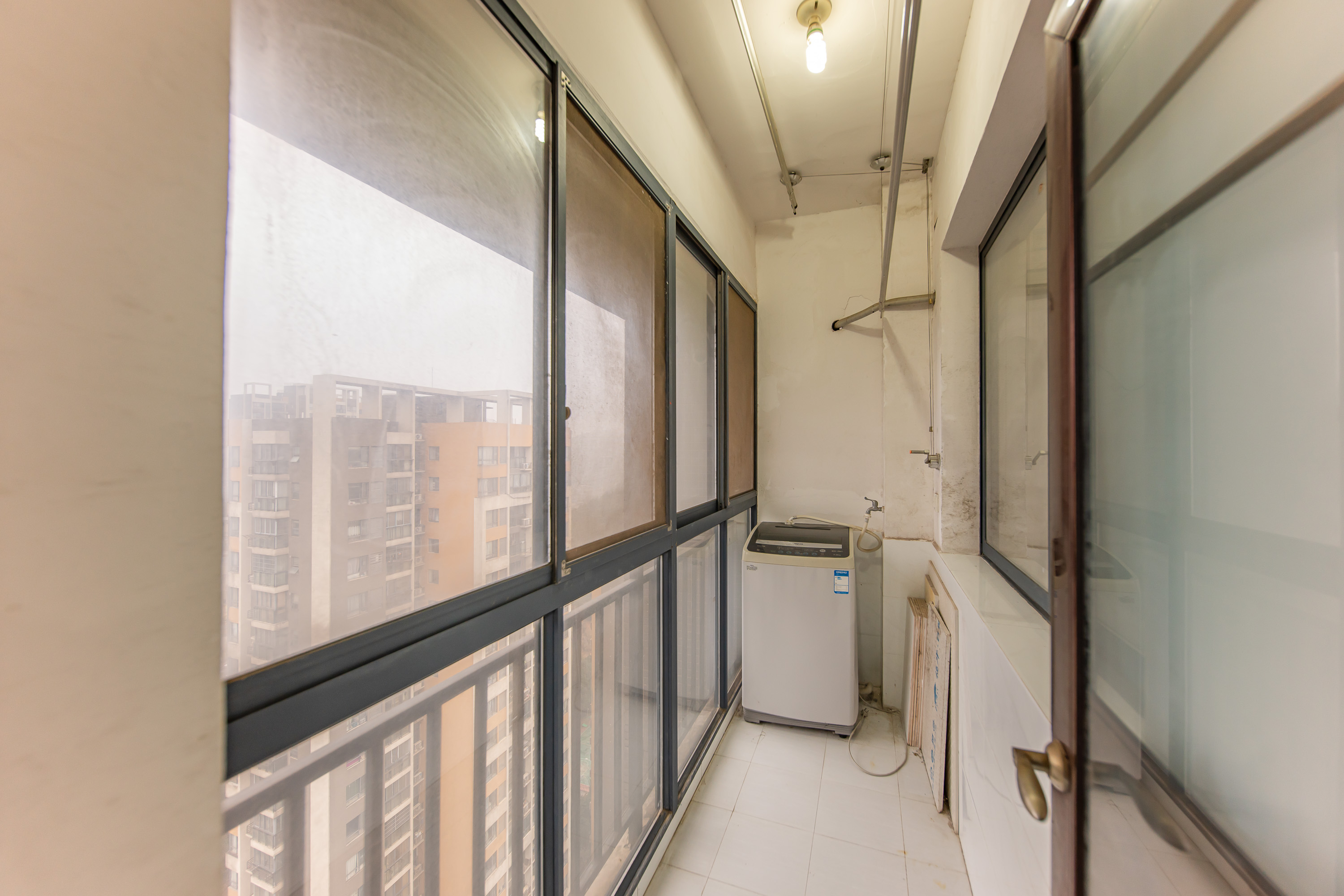 云栖谷 3室2厅2卫 80.0万 云栖谷 3室2厅2卫 80.0万阳台