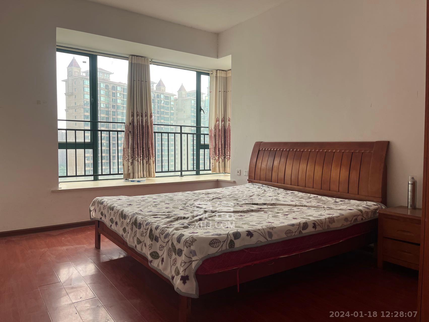 富基世纪公园 3室2厅2卫 1700.00元/月 富基世纪公园 3室2厅2卫 1700.00元/月室内图