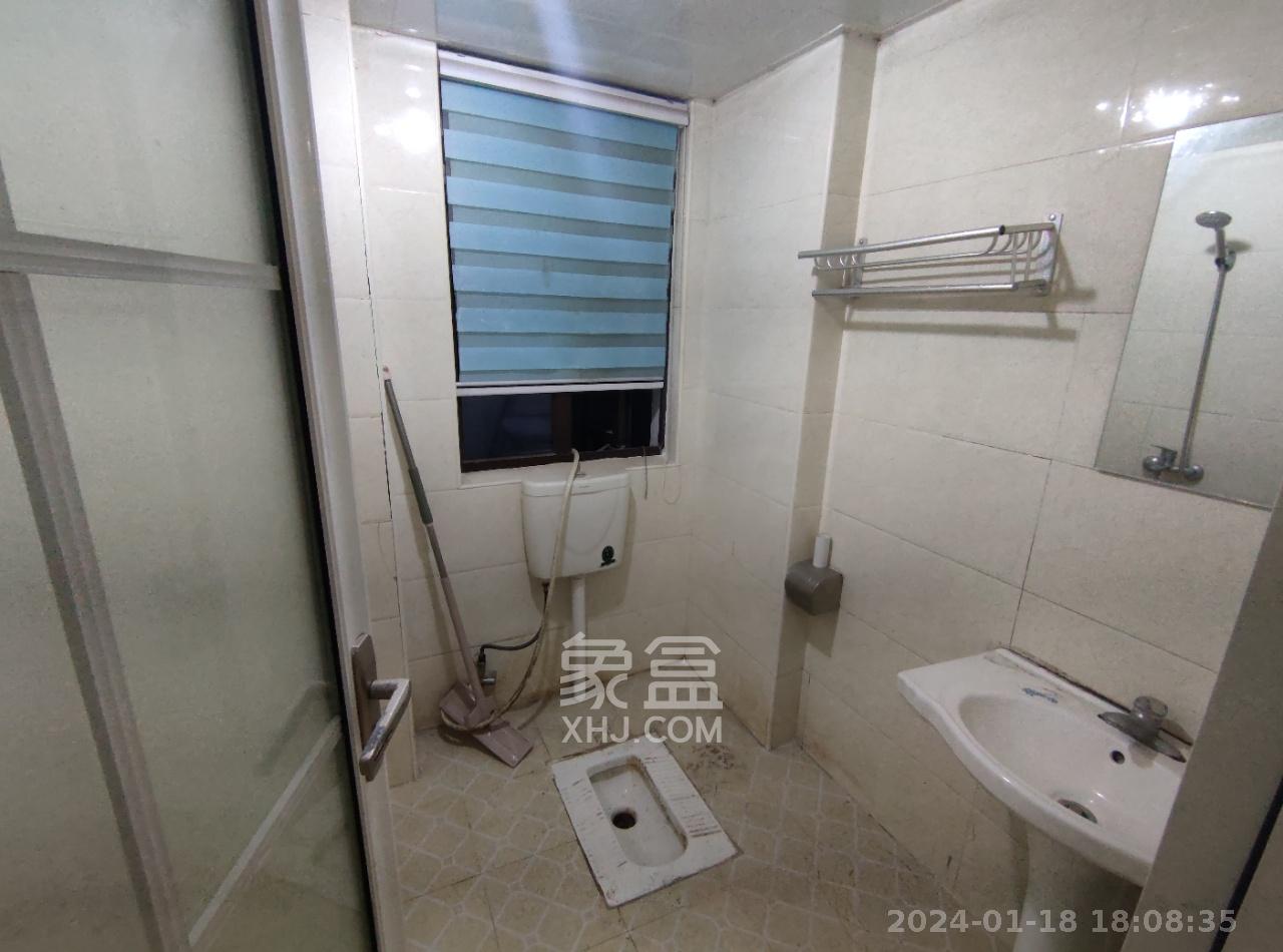 梅溪鑫苑名家  3室2厅1卫   2600.00元/月室内图