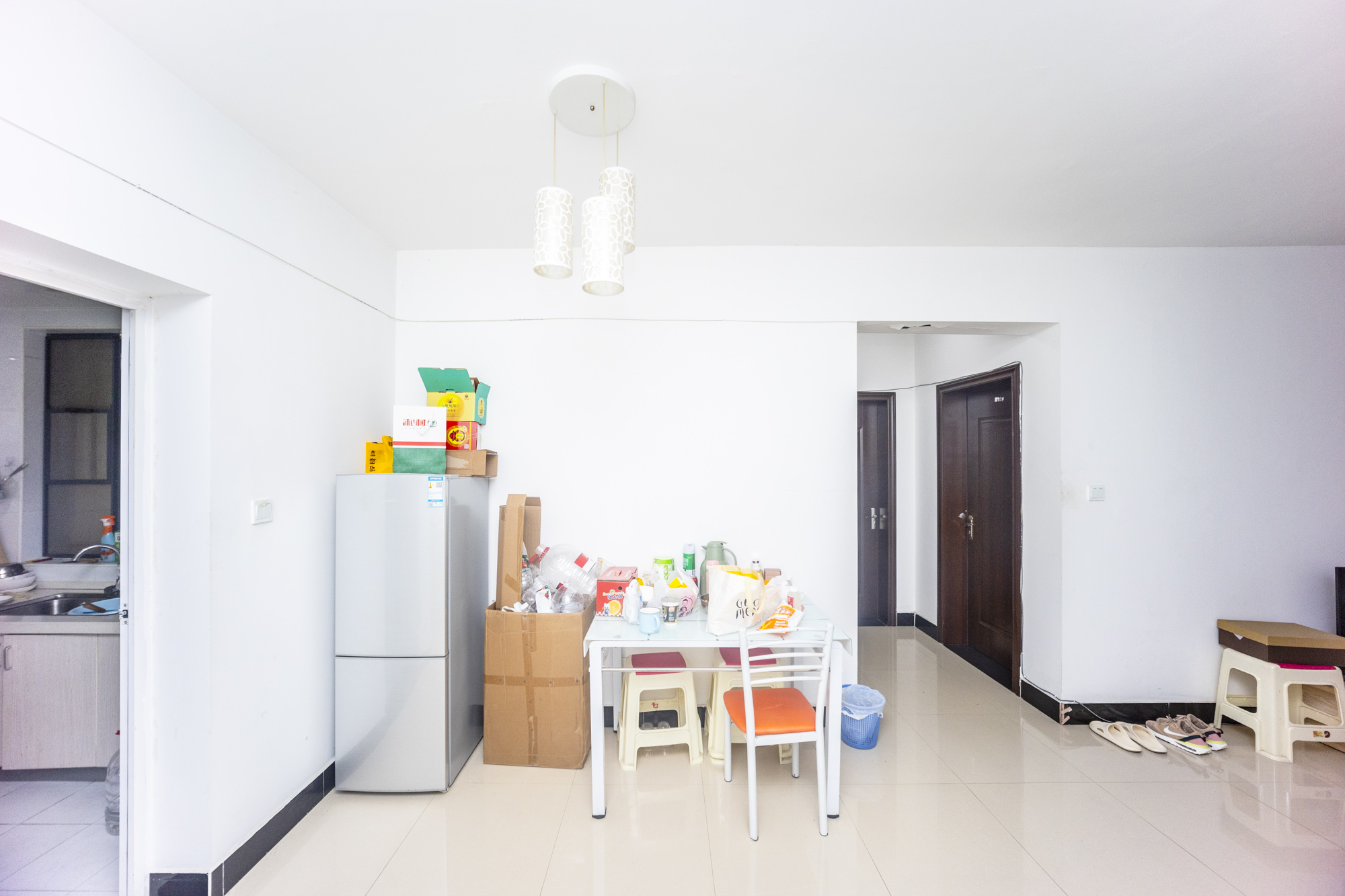 荣盛花语书苑 3室2厅1卫 77.0万 荣盛花语书苑 3室2厅1卫 77.0万客厅