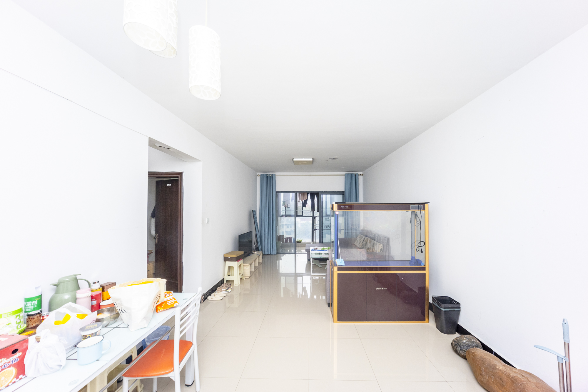 荣盛花语书苑 3室2厅1卫 77.0万 荣盛花语书苑 3室2厅1卫 77.0万客厅