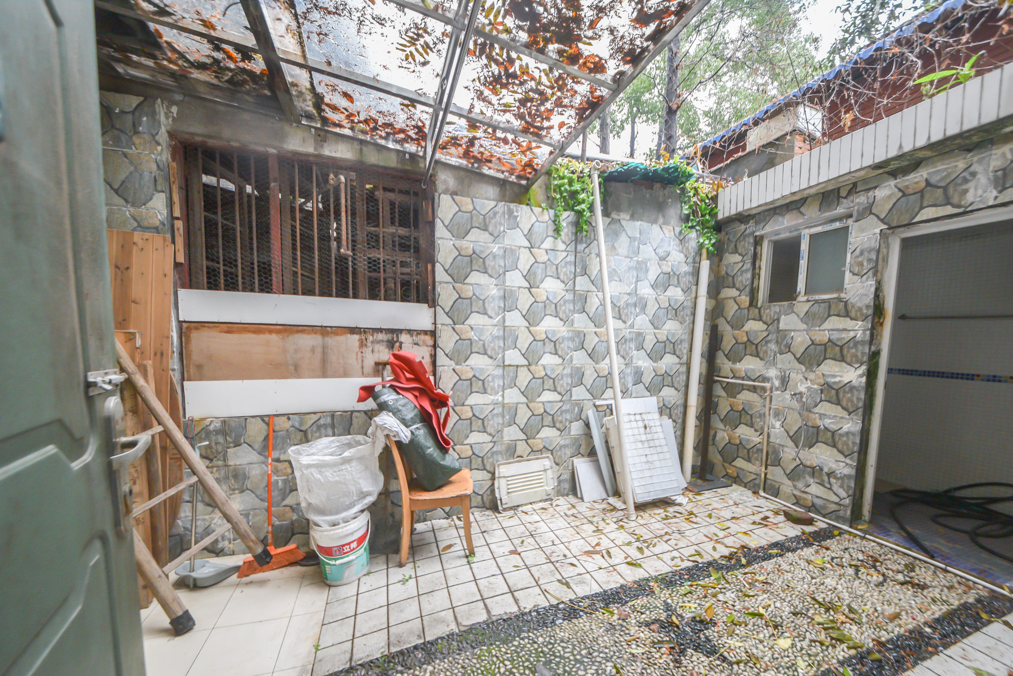 赤岗小区（一二三片）  2室2厅1卫   60.00万其他