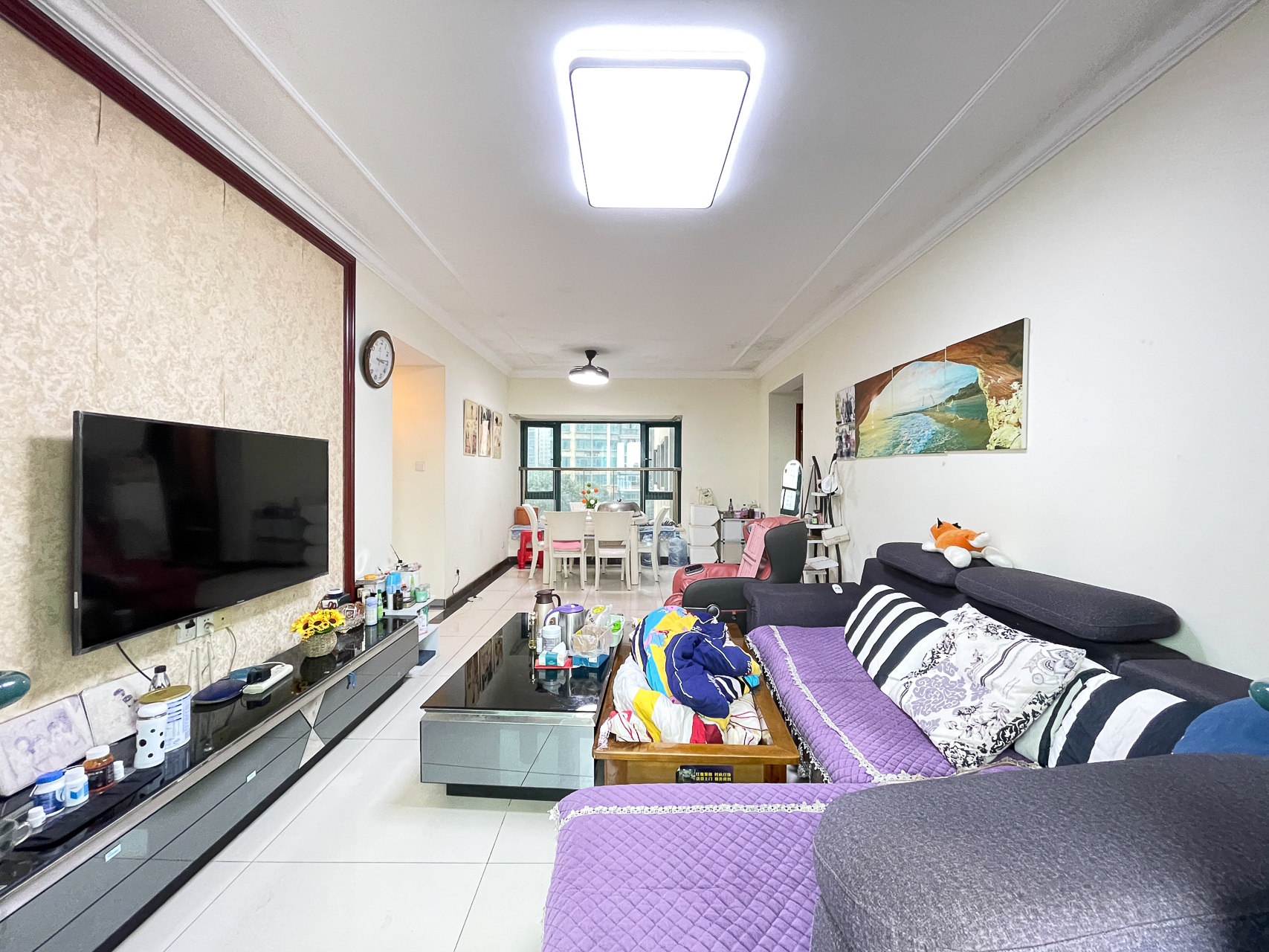 恒大名都 3室2厅2卫 85.0万 恒大名都 3室2厅2卫 85.0万客厅