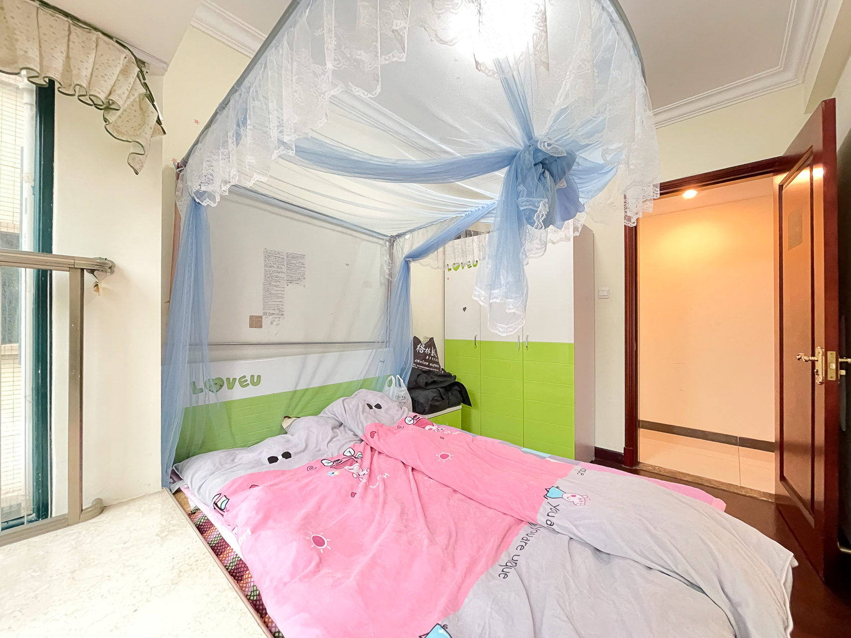 恒大名都 3室2厅2卫 85.0万 恒大名都 3室2厅2卫 85.0万卧室