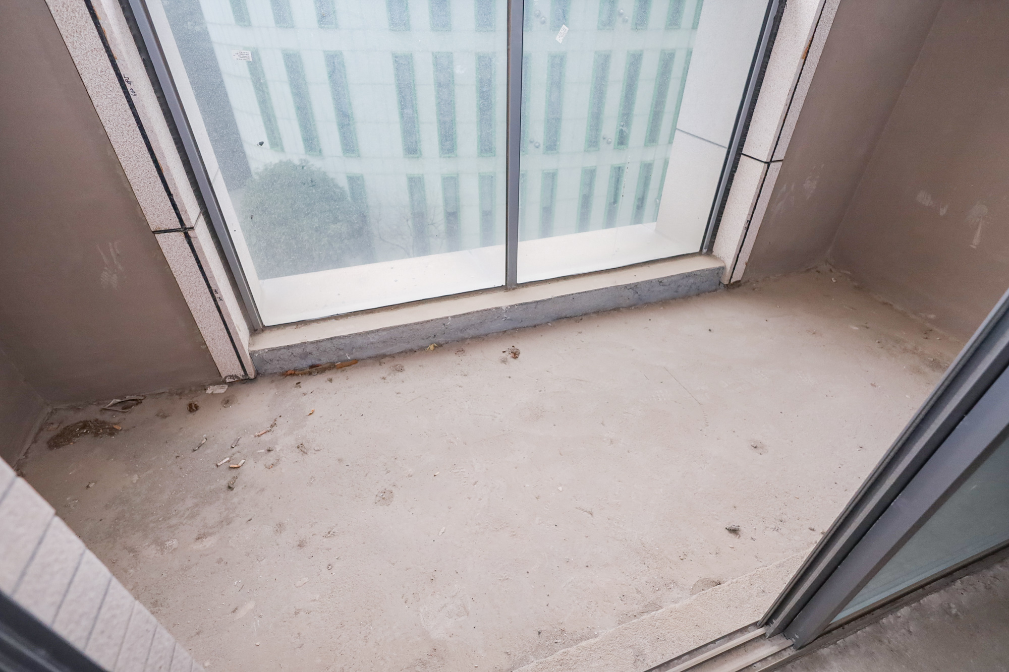 八方小区B区 3室2厅2卫 420.0万 八方小区B区 3室2厅2卫 420.0万阳台